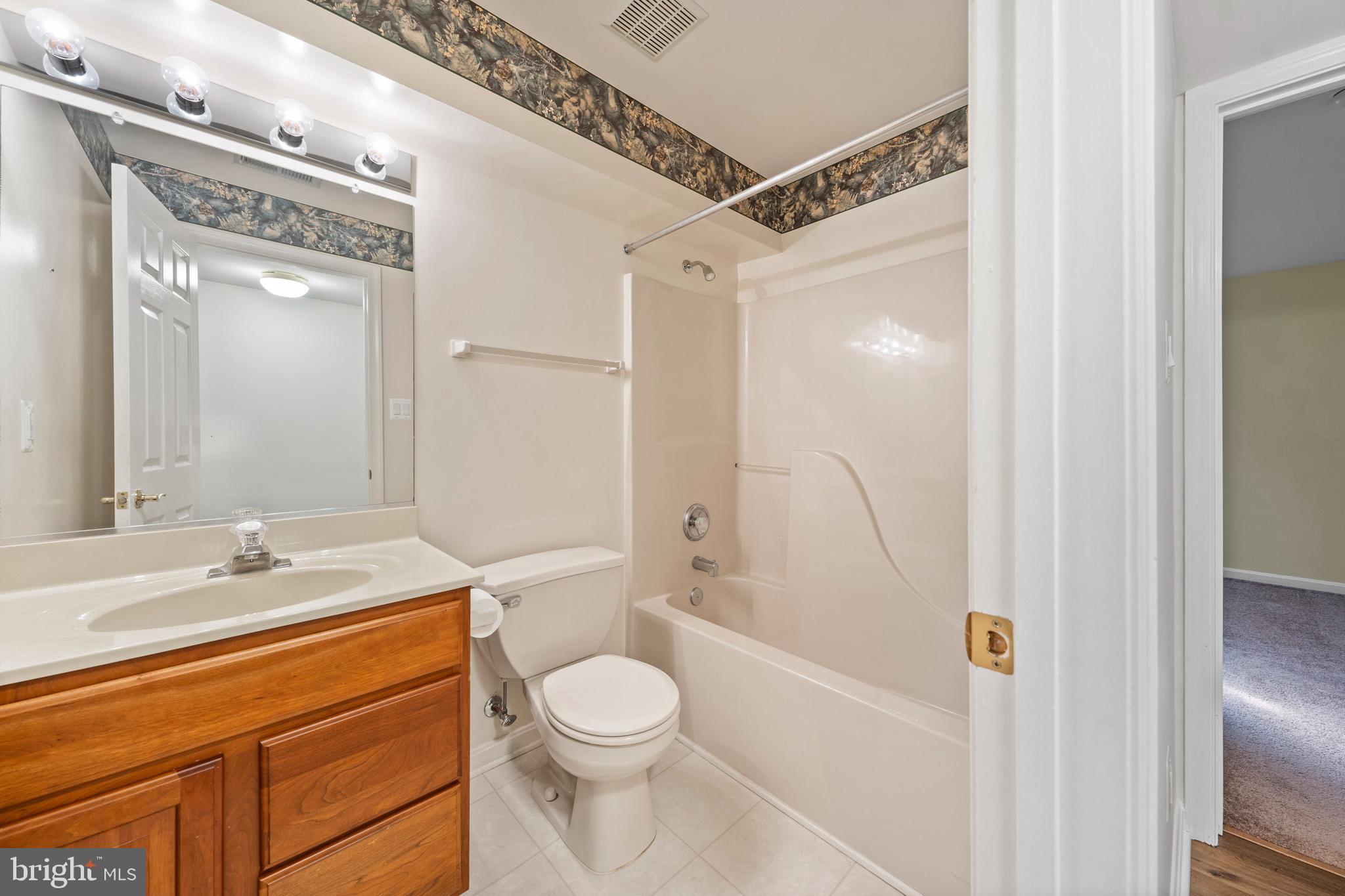 LYONS CREEK OVERLOOK - Residential