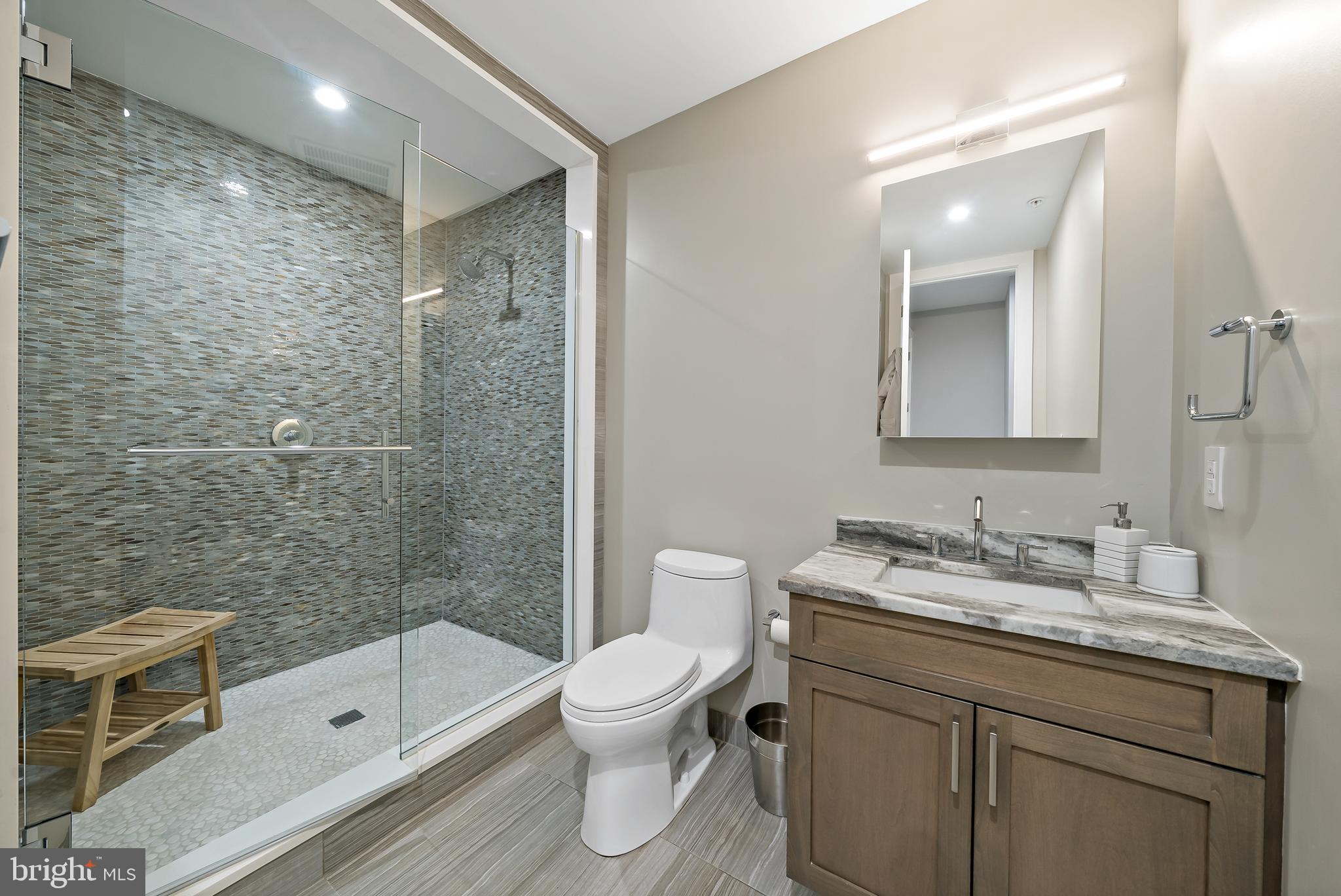 SOCIETY HILL - Residential Lease