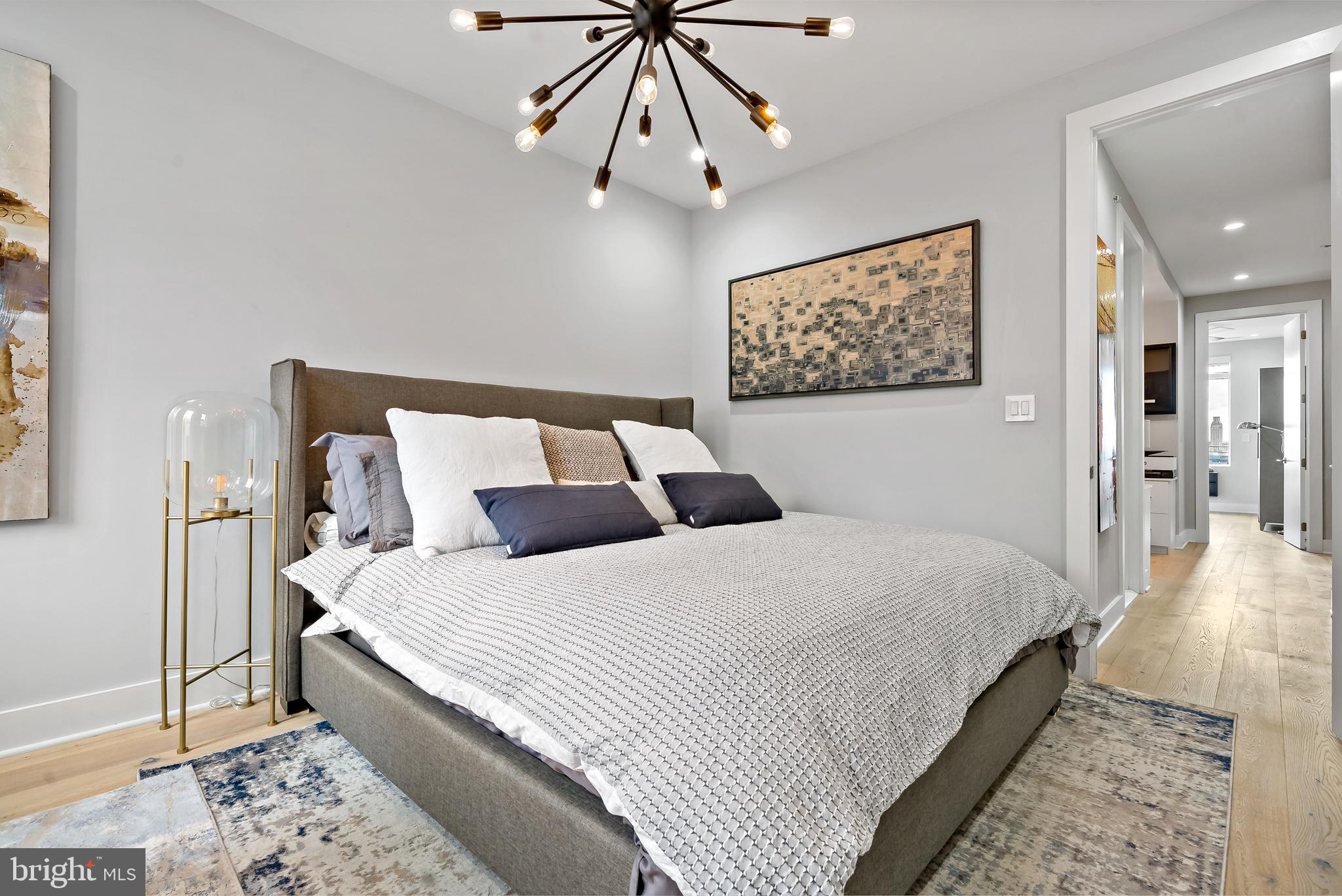 SOCIETY HILL - Residential Lease