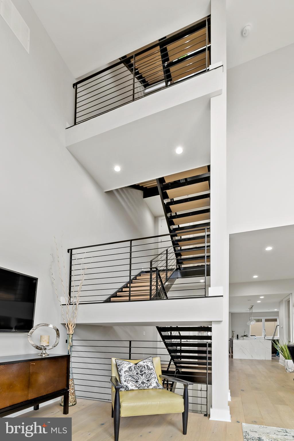 SOCIETY HILL - Residential Lease