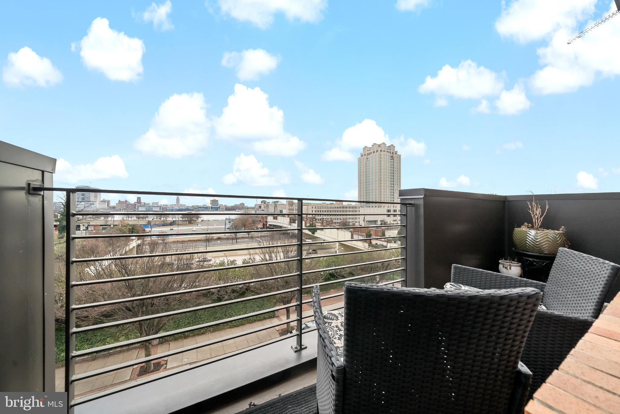 SOCIETY HILL - Residential Lease