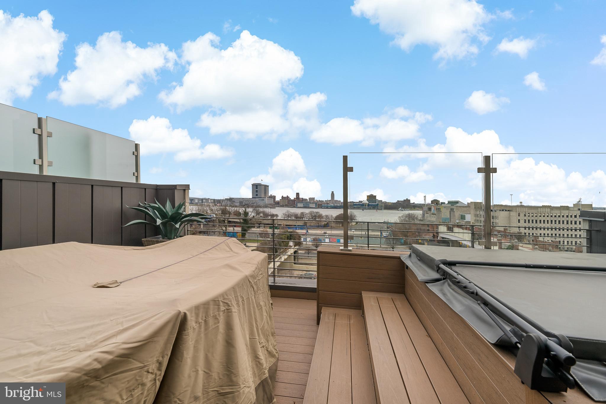 SOCIETY HILL - Residential Lease