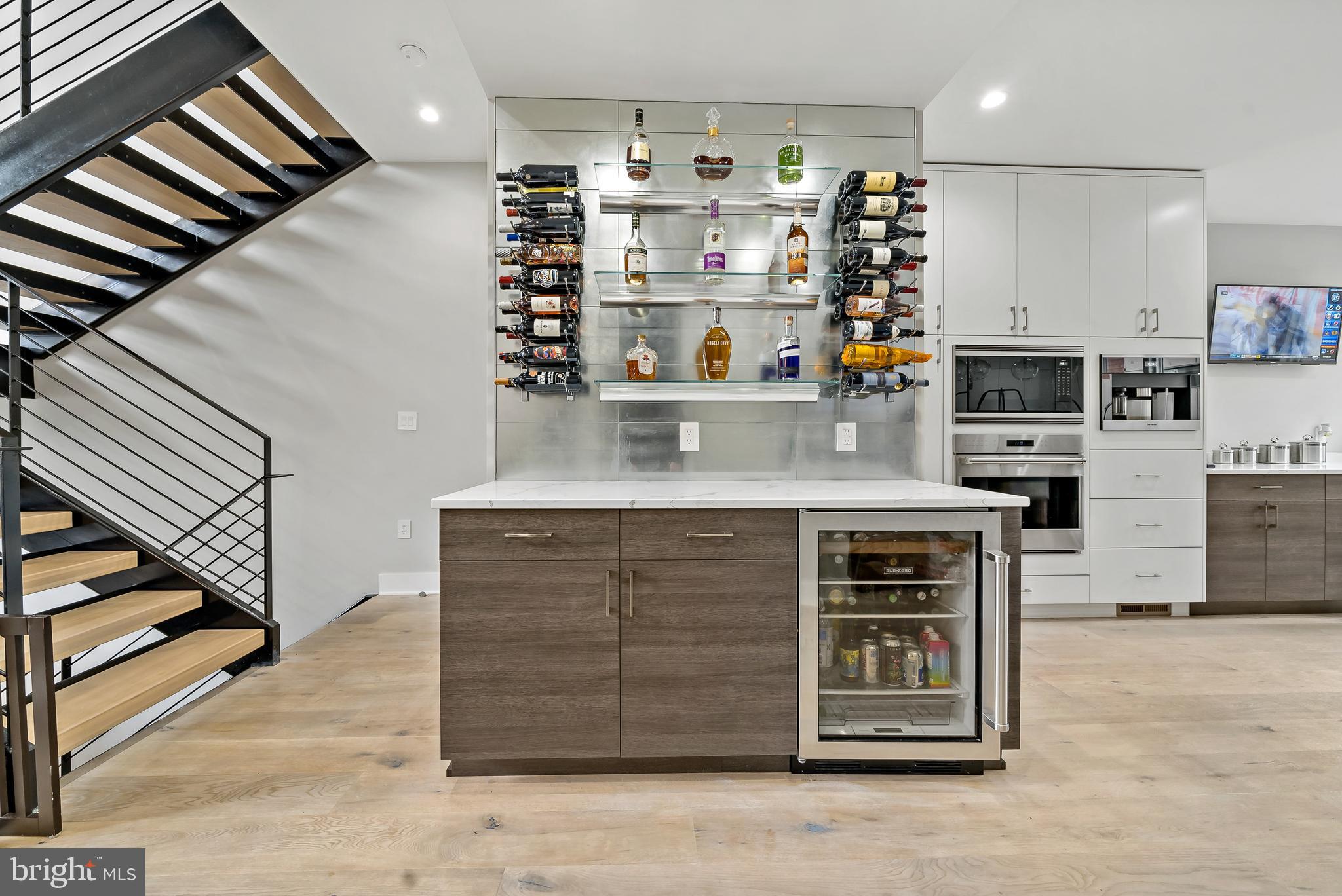 SOCIETY HILL - Residential Lease