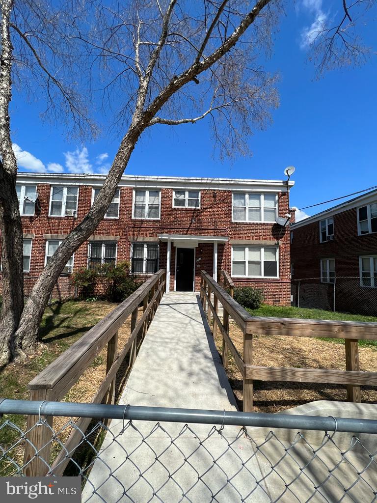 141 GALVESTON PLACE SW