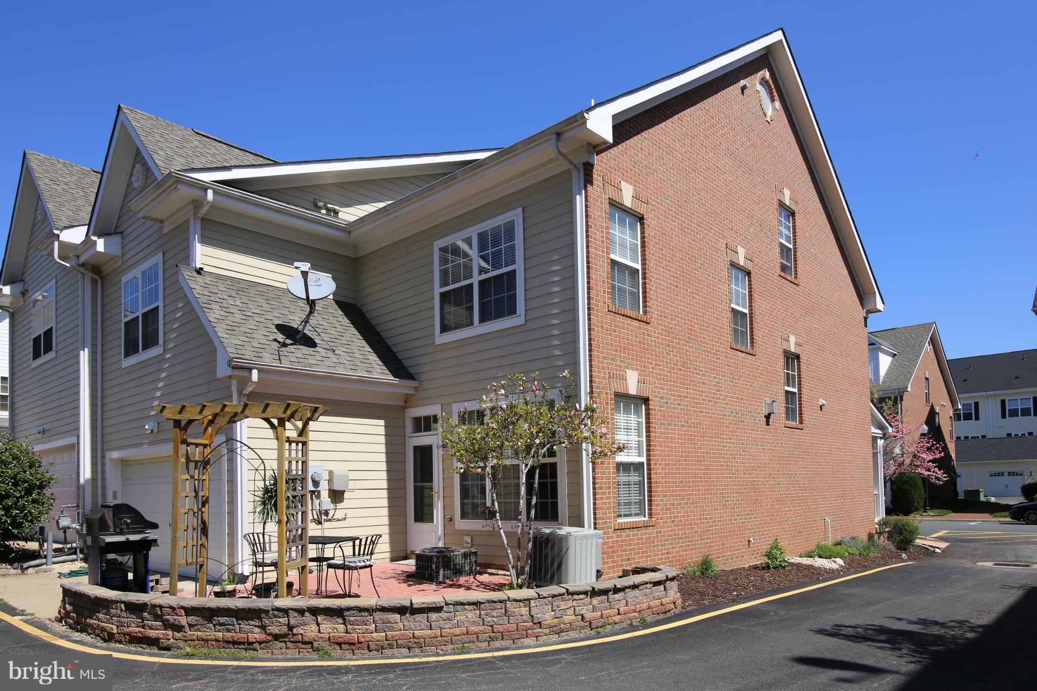 BELMONT BAY - Residential Lease