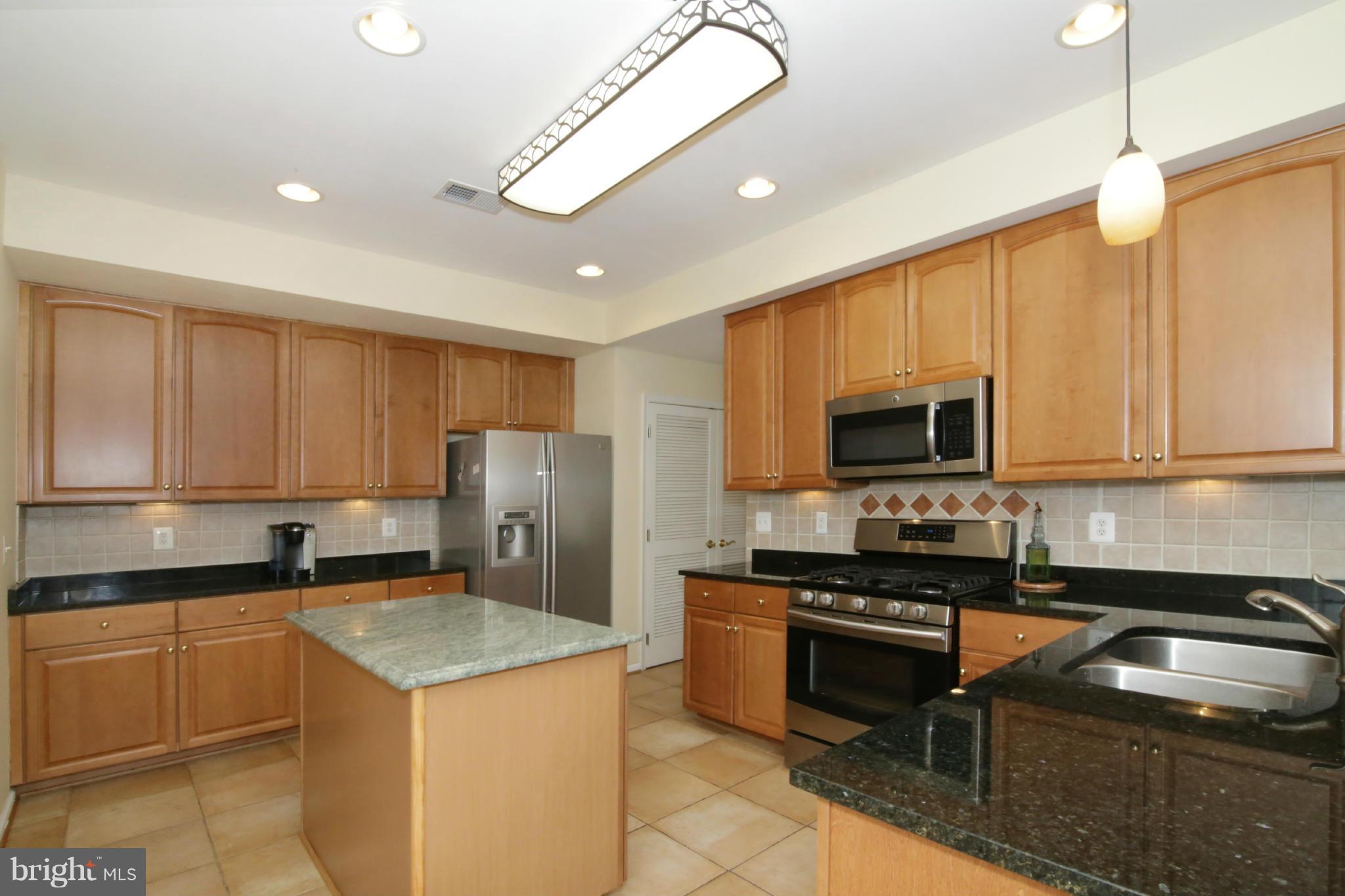 BELMONT BAY - Residential Lease