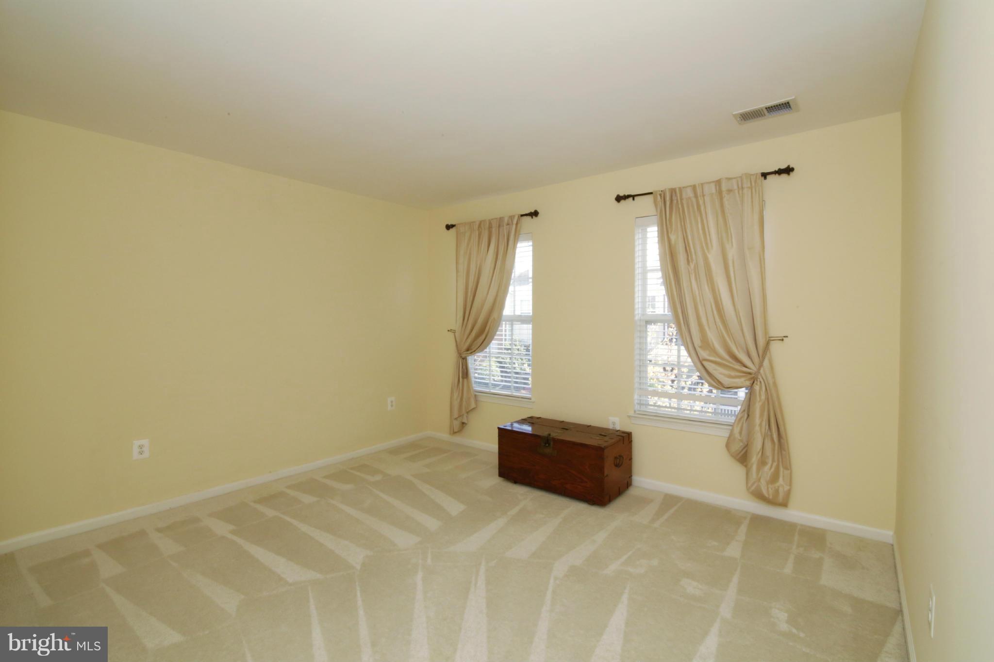 BELMONT BAY - Residential Lease