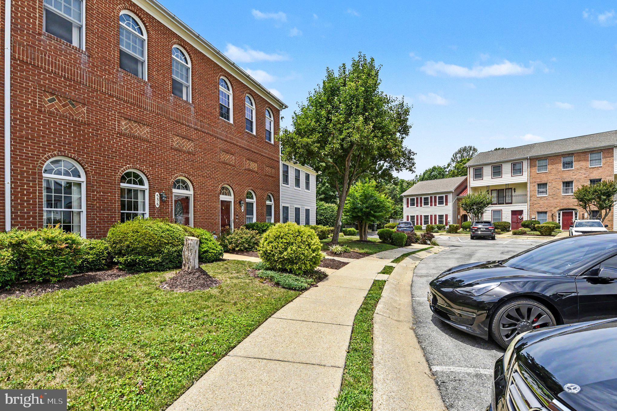536 QUINCE COURT