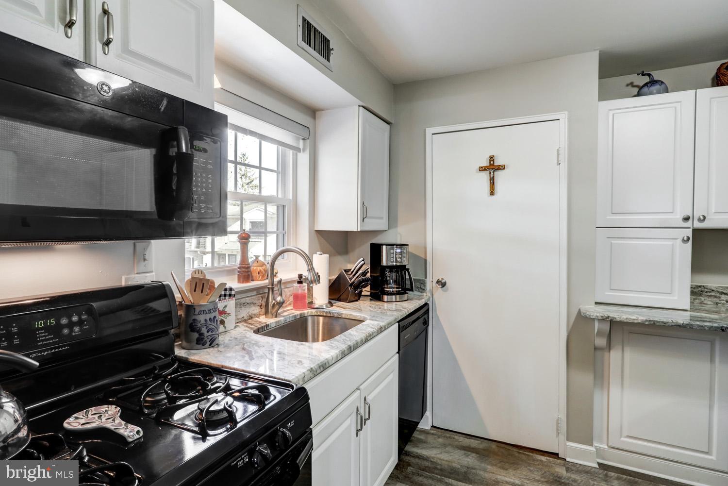 VALLEYBROOK ESTATES - Residential