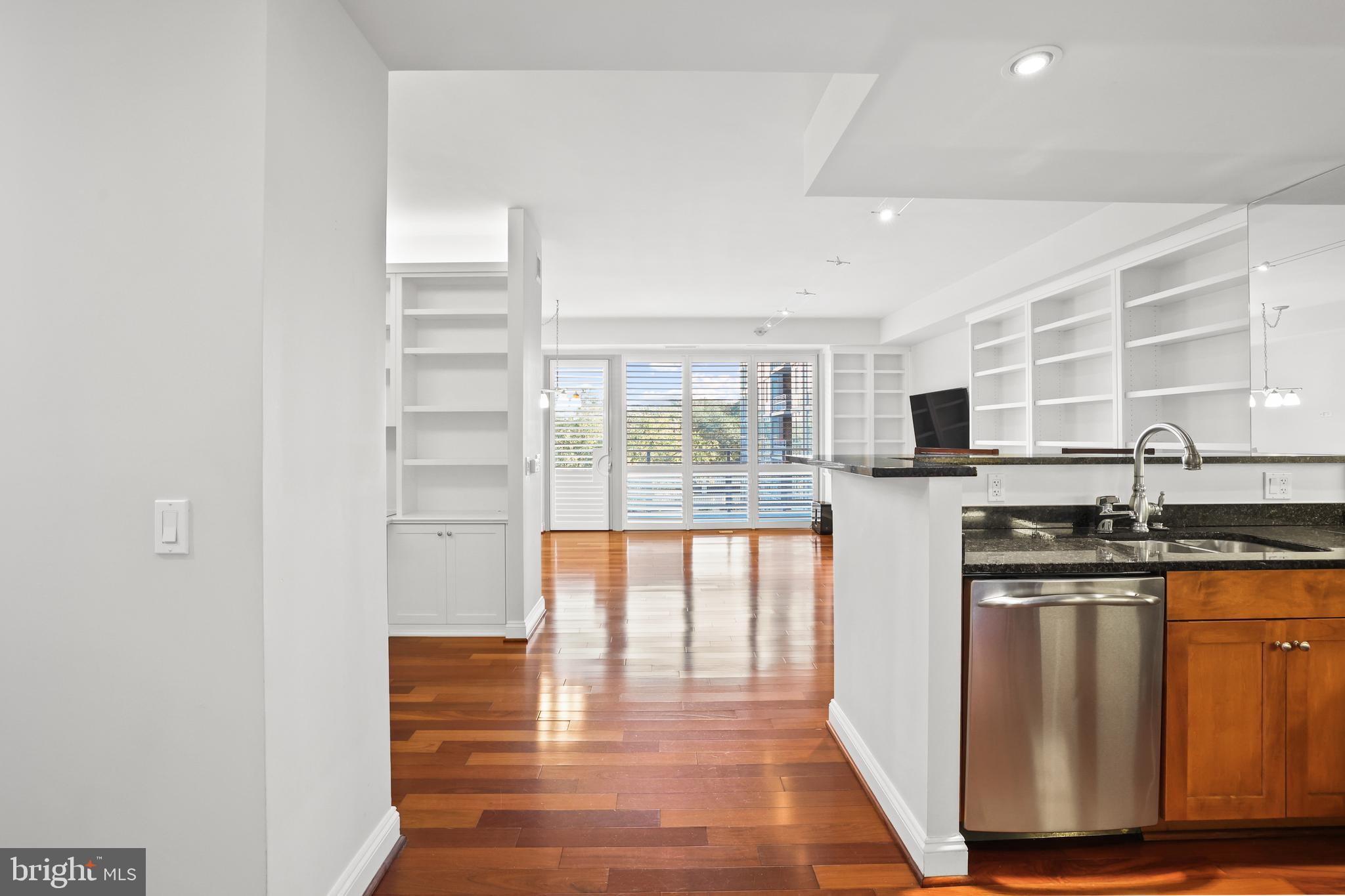 513 W BROAD STREET 412