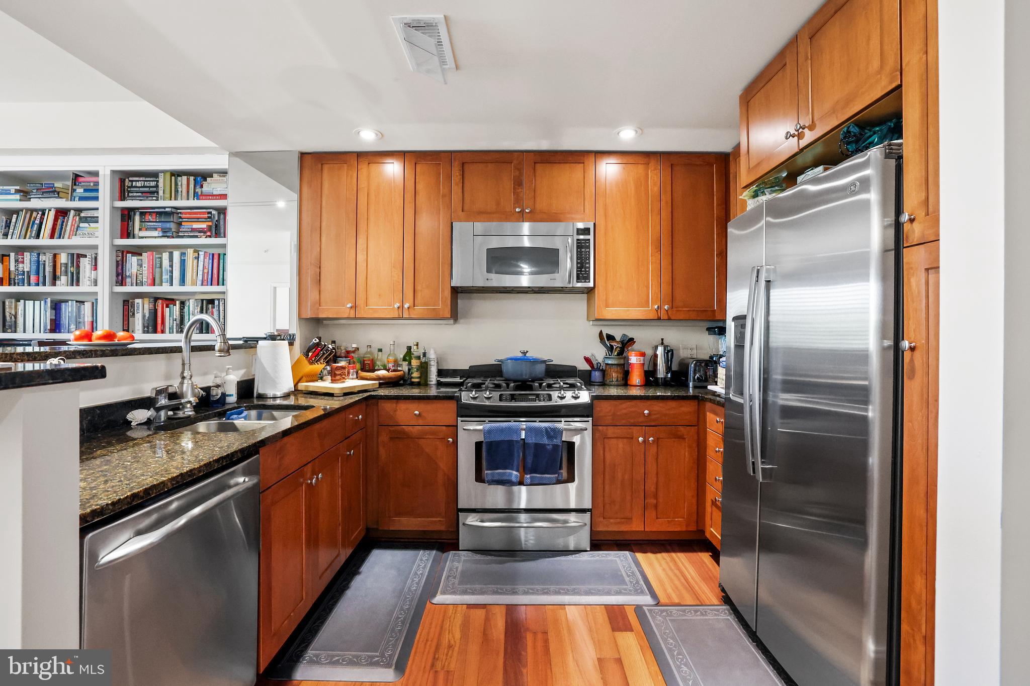 513 W BROAD STREET 412