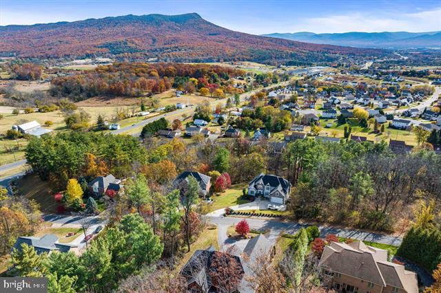 BRIDLEWOOD - Residential