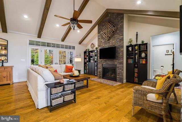 BRIDLEWOOD - Residential