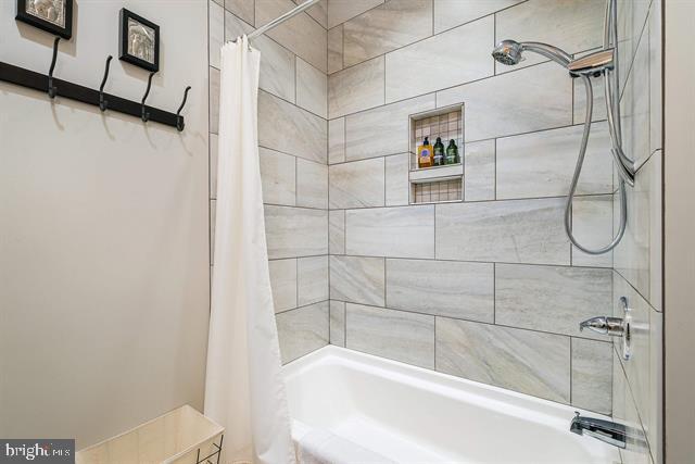 BRIDLEWOOD - Residential