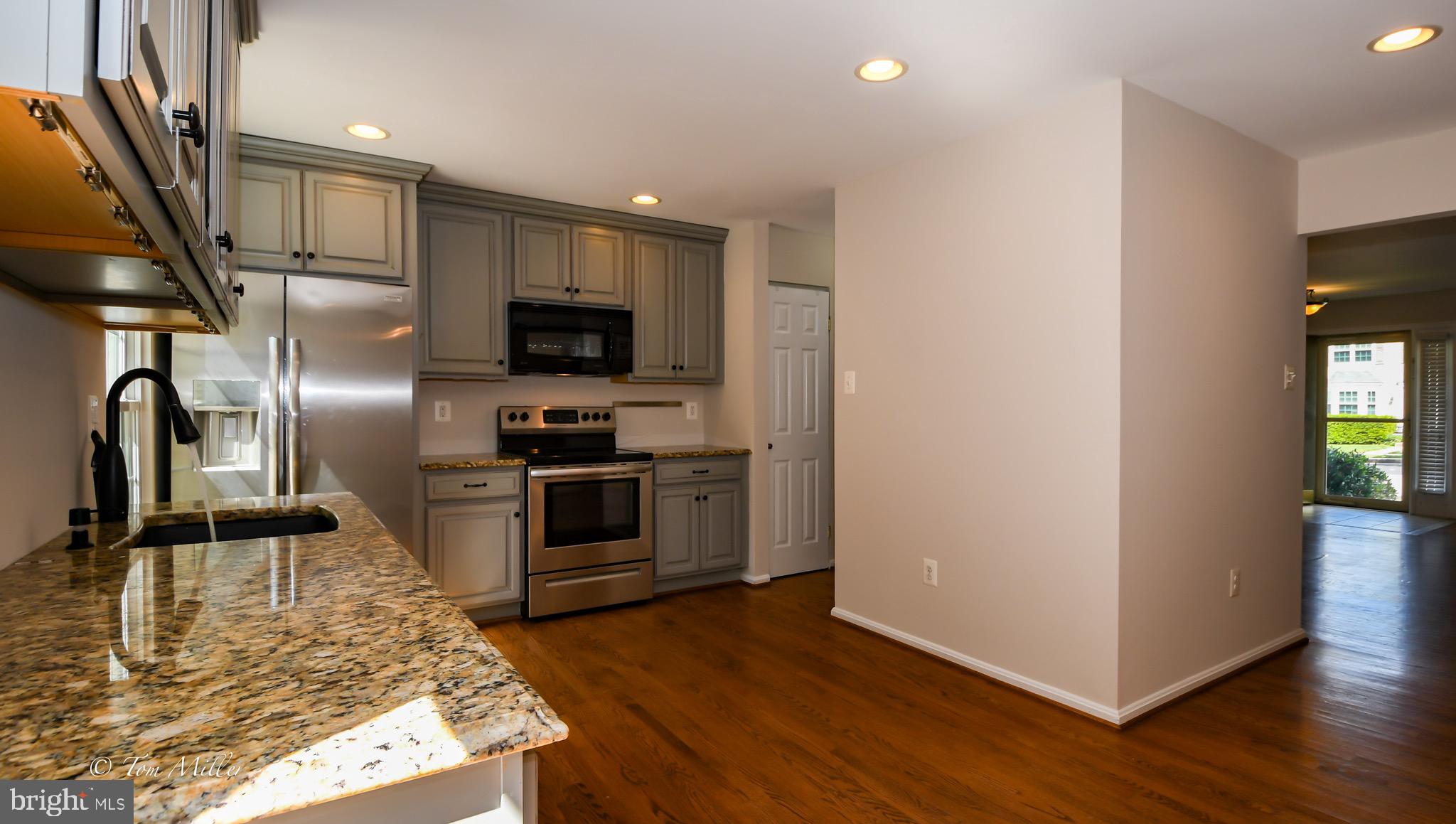 PADONIA COMPLEX - Residential