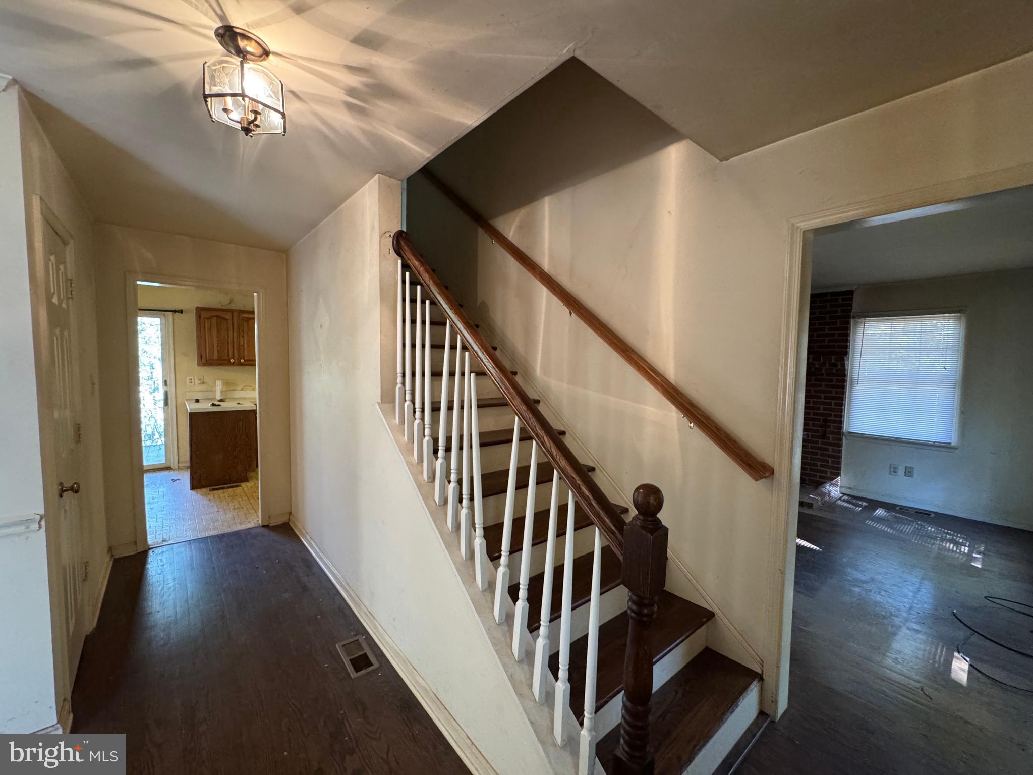 COLT HILLS - Residential