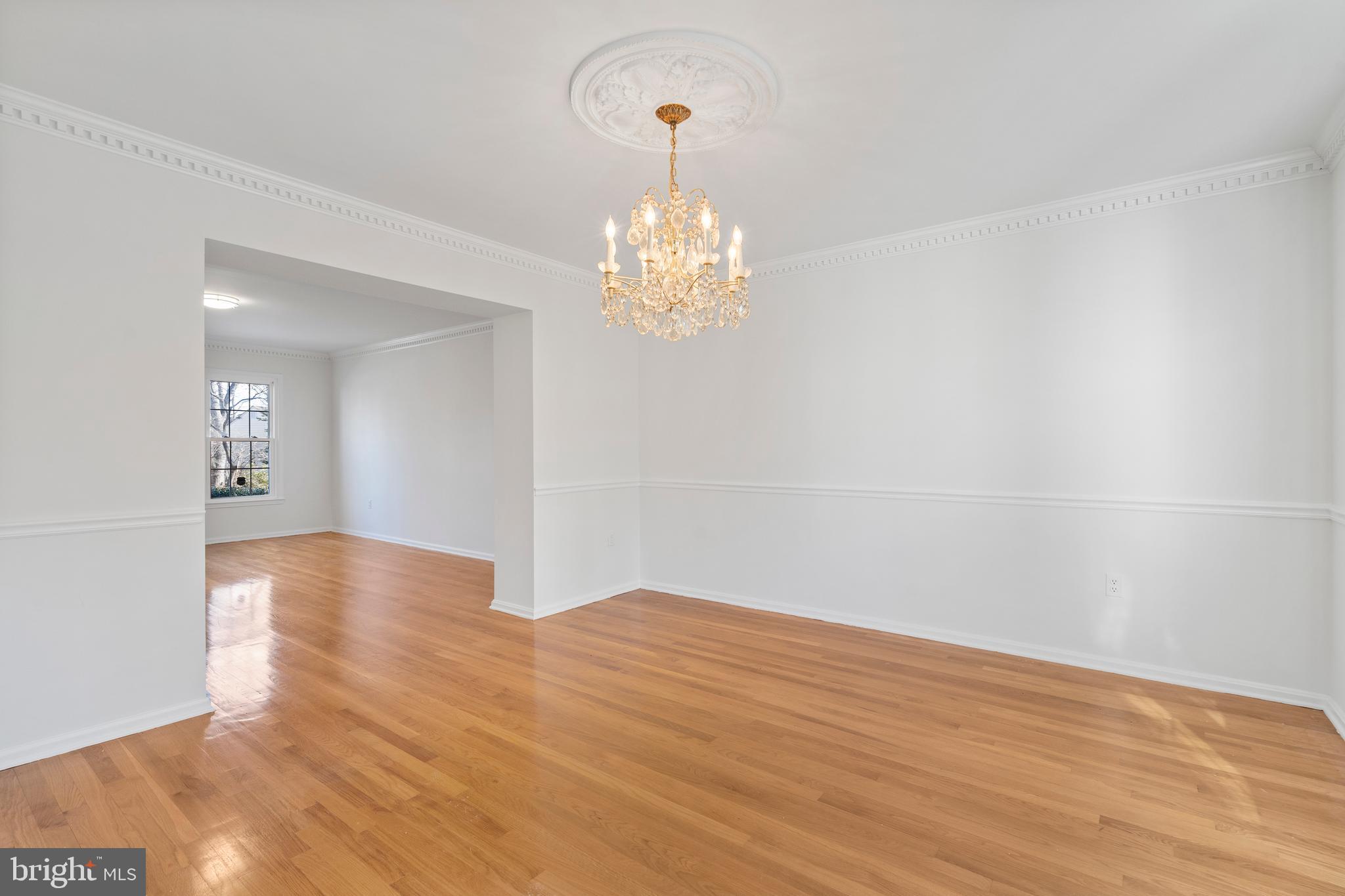 VIENNA OAKS - Residential