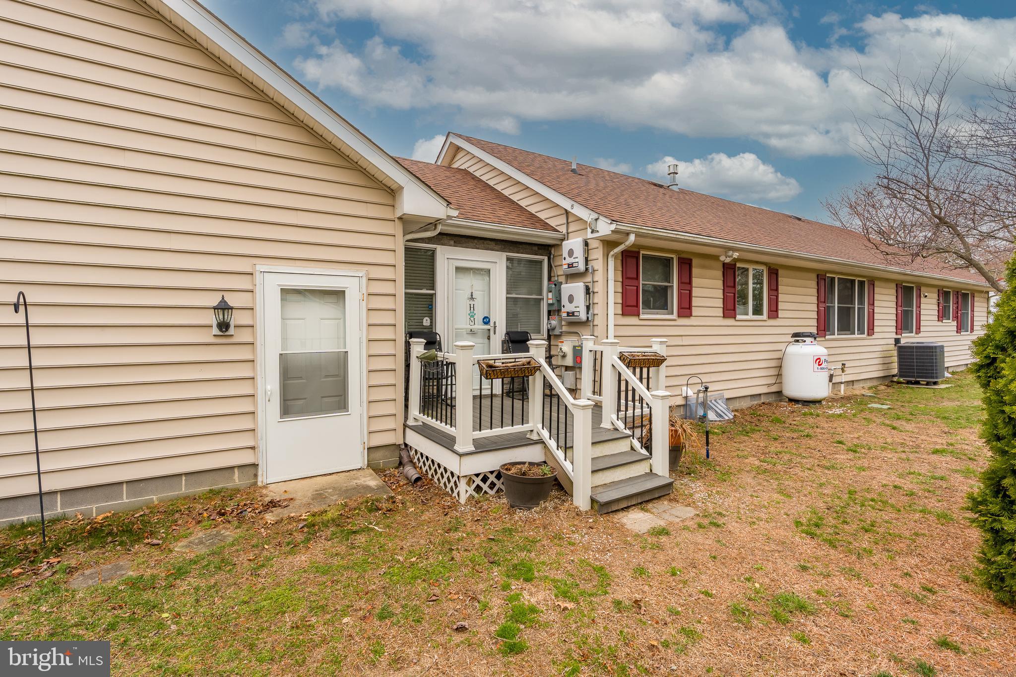 HUDSON ESTATES - Residential