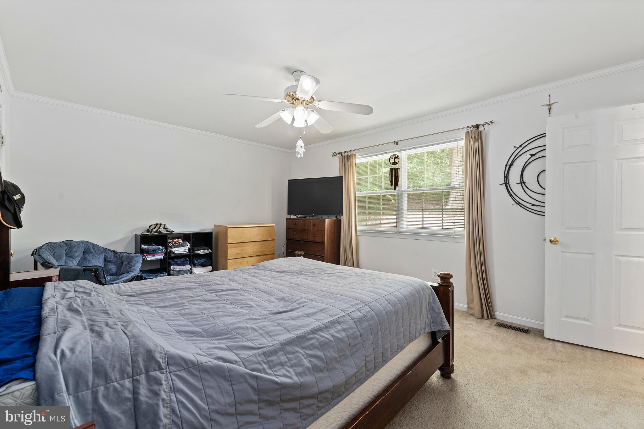 PRESIDENTIAL LAKES - Residential