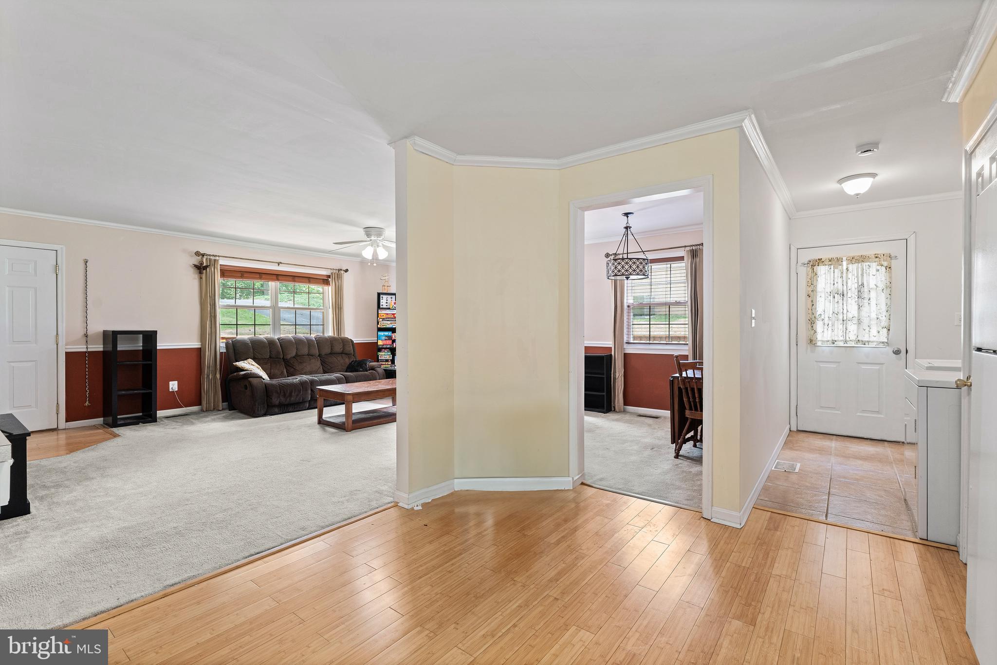 PRESIDENTIAL LAKES - Residential