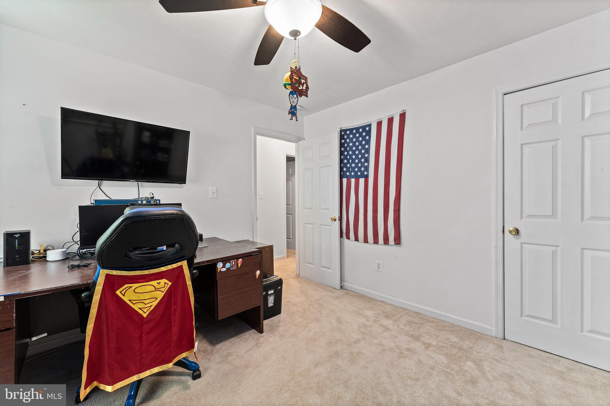 PRESIDENTIAL LAKES - Residential