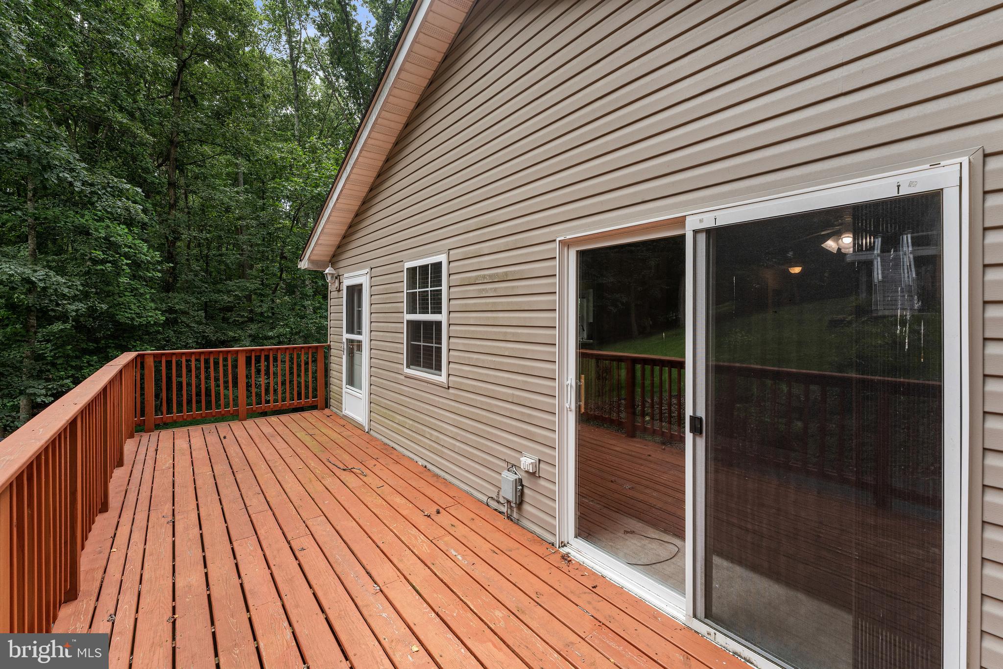 PRESIDENTIAL LAKES - Residential