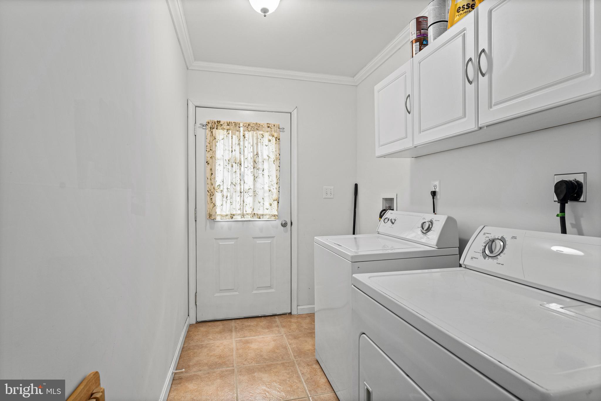 PRESIDENTIAL LAKES - Residential