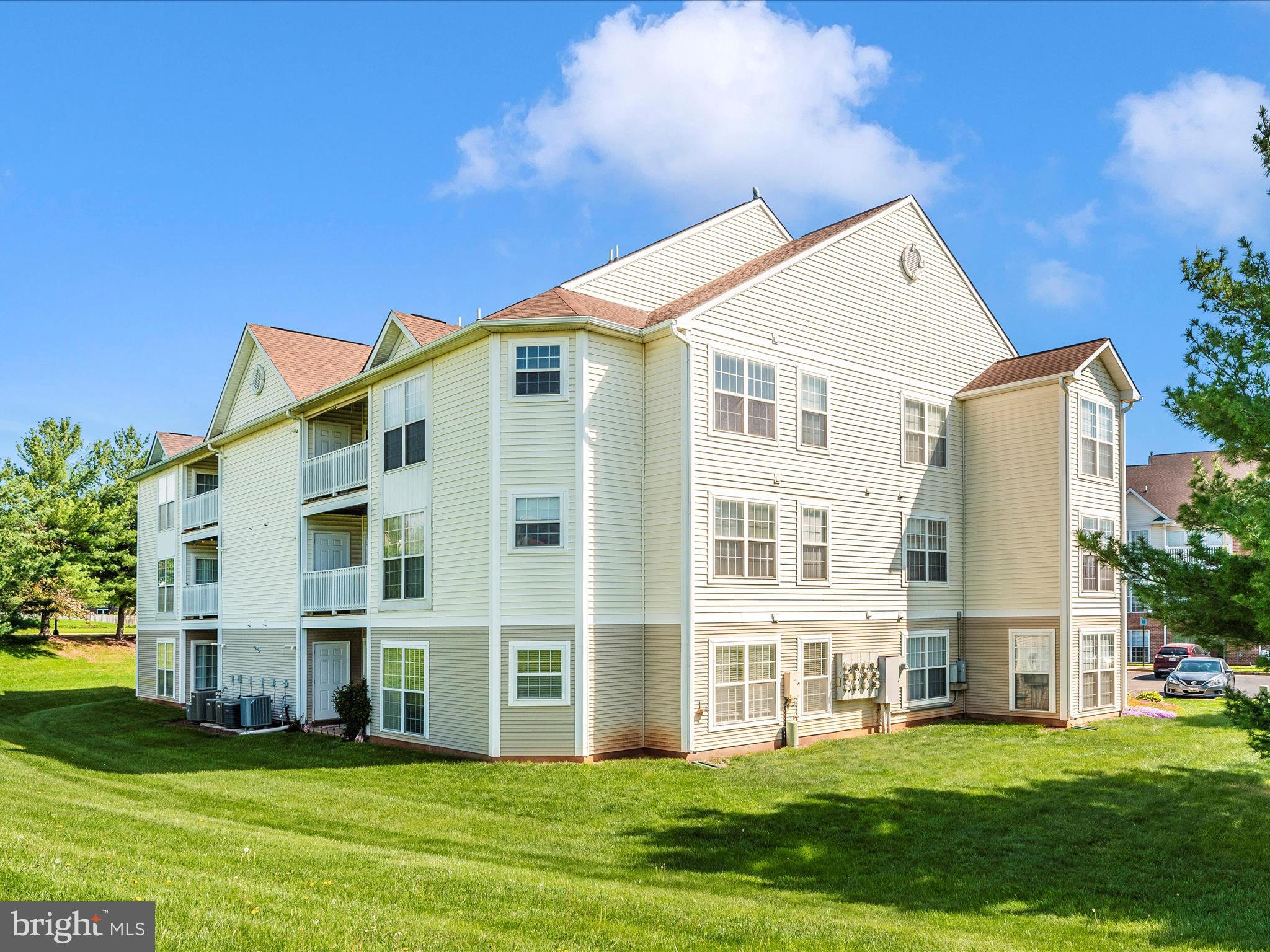 WHITTIER ECHO GLEN - Residential