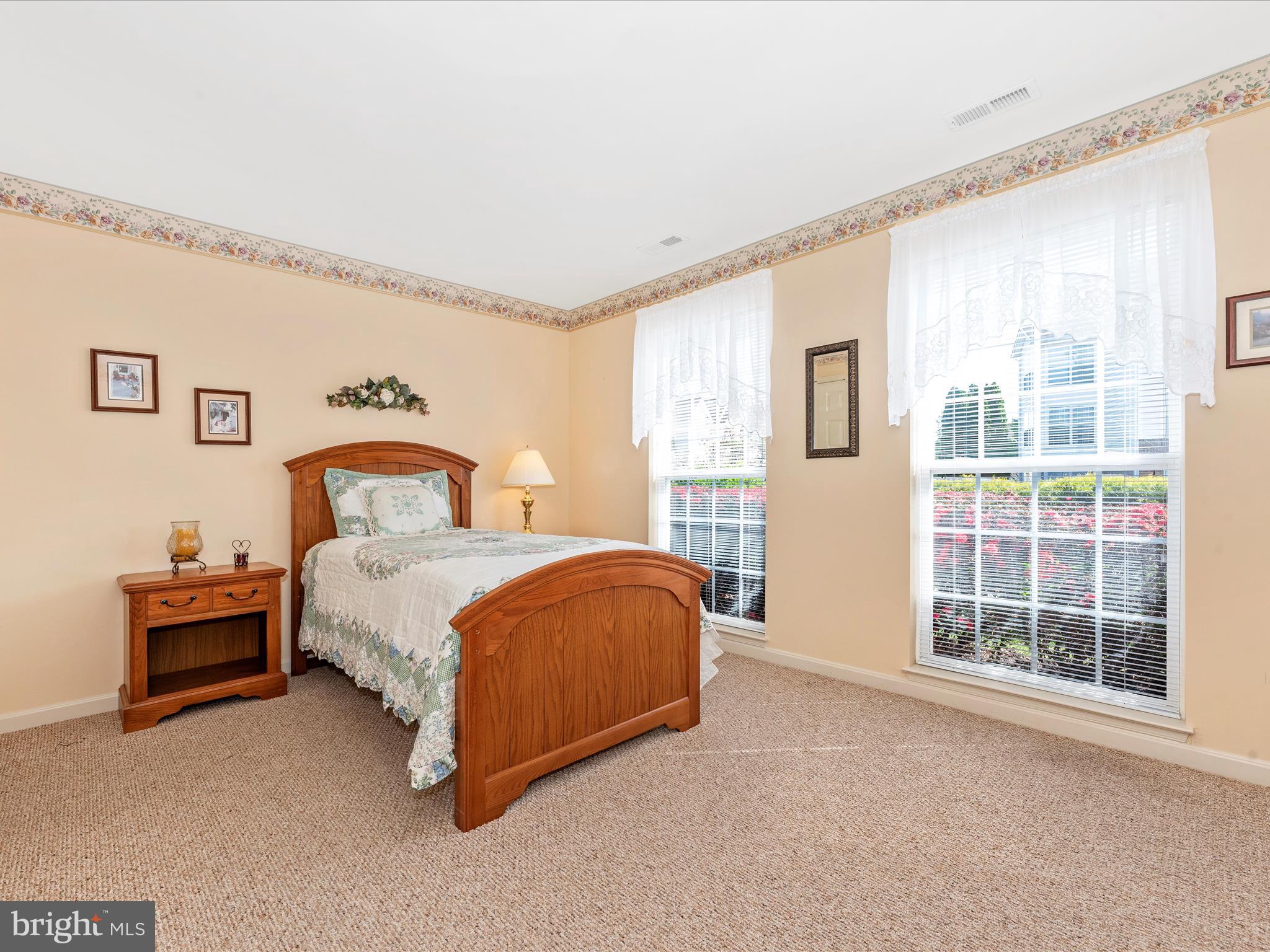 WHITTIER ECHO GLEN - Residential