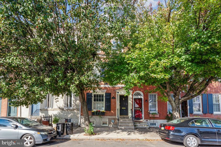 Incredible New Listing – Location, Income, Views and Parking – WOW.   Here is your golden opportunity to own an unbelievable piece of real estate situated in one of the most sought-after neighborhoods in the city - Queen Village. Located in the National Blue-Ribbon Award-Winning Meredith School Catchment.  Welcome to 620 S. Front Street- Zoned RM1- Residential Multi Family and spanning street to street -135 ft deep.  Historically certified federal period Single Family Home with 2 car parking plus an income producing Bi-Level 1 Bedroom plus Den Apartment and a separate Carriage House.  About the units:
Unit 1 – Owners unit:  Incredibly maintained and light filled tri level with over 2500 sq. ft of living space, wonderful curb appeal, 3/4 bedrooms plus Den, 3.5 baths, hardwood floors throughout, eat in kitchen, 2 story dining room, lots of windows, 2 wood burning fireplaces, lovely English garden and river/city views plus 2 car parking with the option of a 3rd.  2nd Unit – 1 Bedroom plus den Bi-level apartment:  Dramatic, open and spacious with soaring ceilings, gorgeous river views, spacious living room with wood burning fireplace and a separate loft area with direct access to a brand-new private deck with magnificent Center City Skyline views.  Unit 3 – 2 Story Carriage House:   Recently renovated and tastefully done with 2 separate entrances, hardwood floors throughout and a garden area.  This unit could be a fabulous In Law Suite.  This is a once in a lifetime opportunity to own a rarely offered piece of Real Estate.   Buy as an investment with great rental income or live in the owner’s unit and have the tenants pay the mortgage!  The possibilities are endless!  All units are self-contained and have a washer/dryer in each unit plus a great rental history.  The building has been very well maintained throughout the years.  Please see the attached list of upgrades.  About the neighborhood - Queen Village:  Simply the Best with everything you may need and want and within walking distance to many cafes’ restaurants, parks, playgrounds, dog parks and the Farmer’s Market at Headhouse Sq. Easy access to major highways and bridges.  Who will be the next lucky owner of this special property?   Make your appointment today!