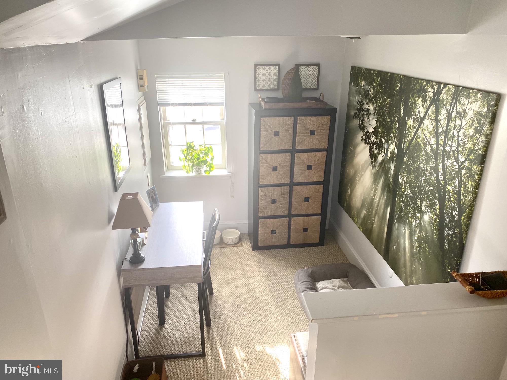 QUEEN VILLAGE - Residential Income