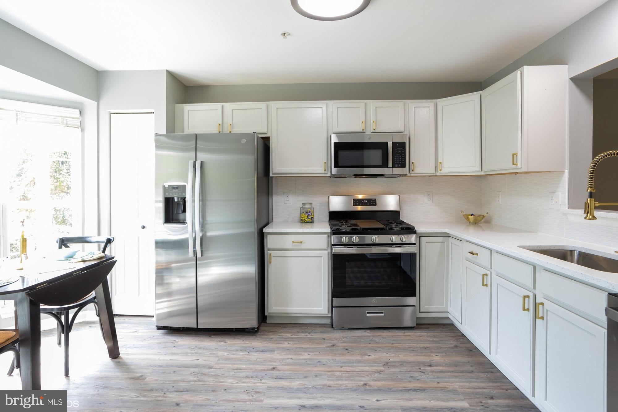 PLEASANT HILLS - Residential