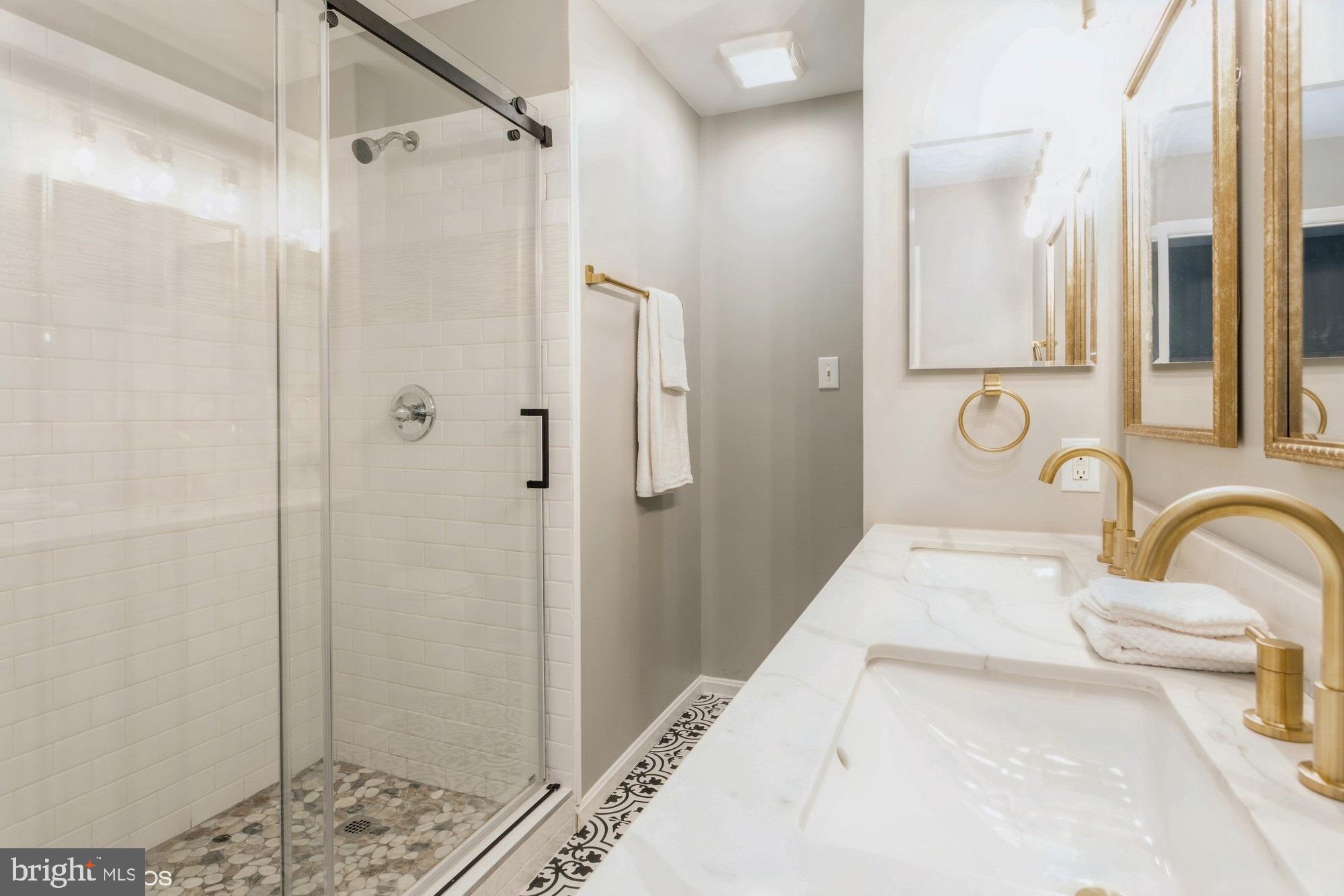 PLEASANT HILLS - Residential