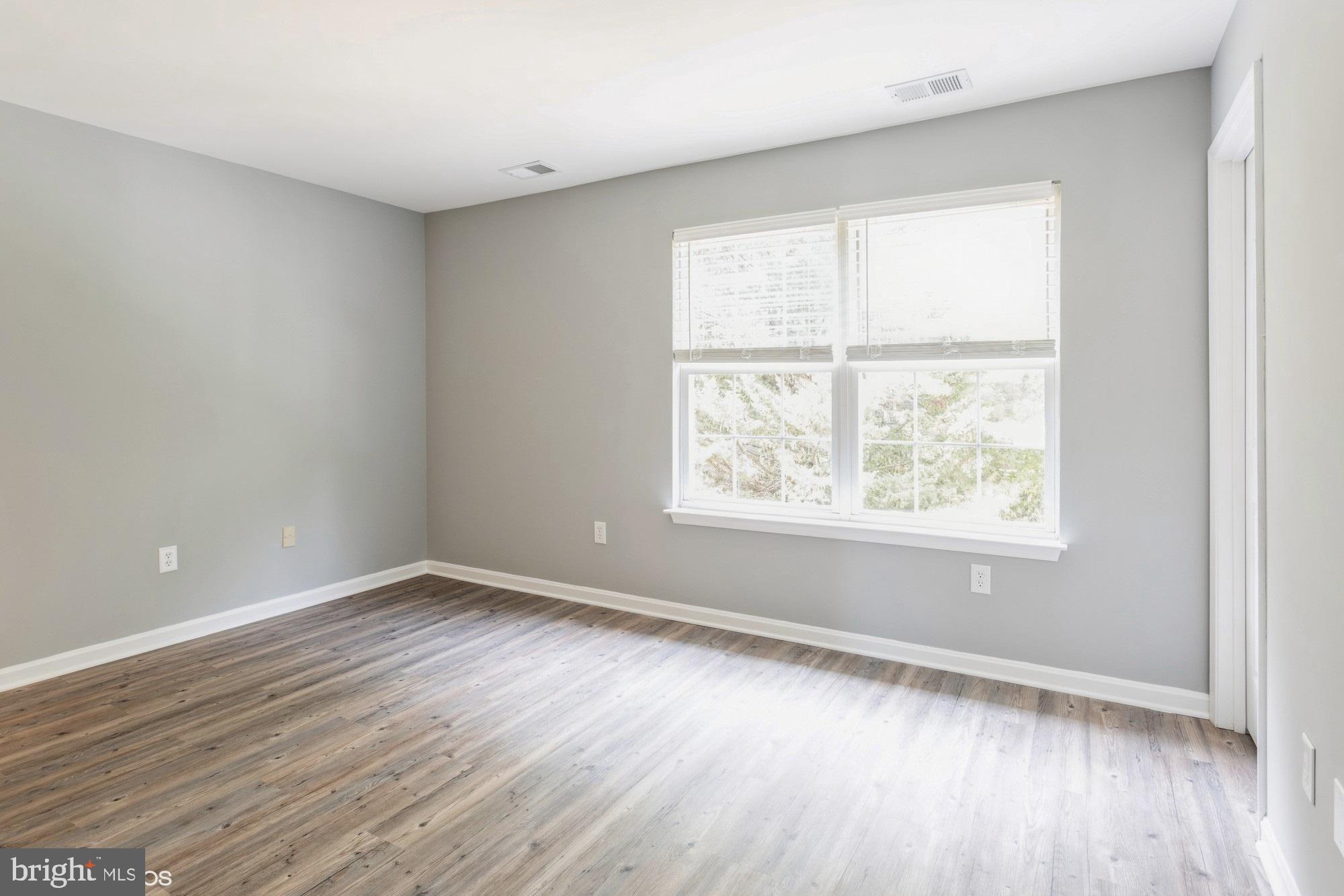 PLEASANT HILLS - Residential