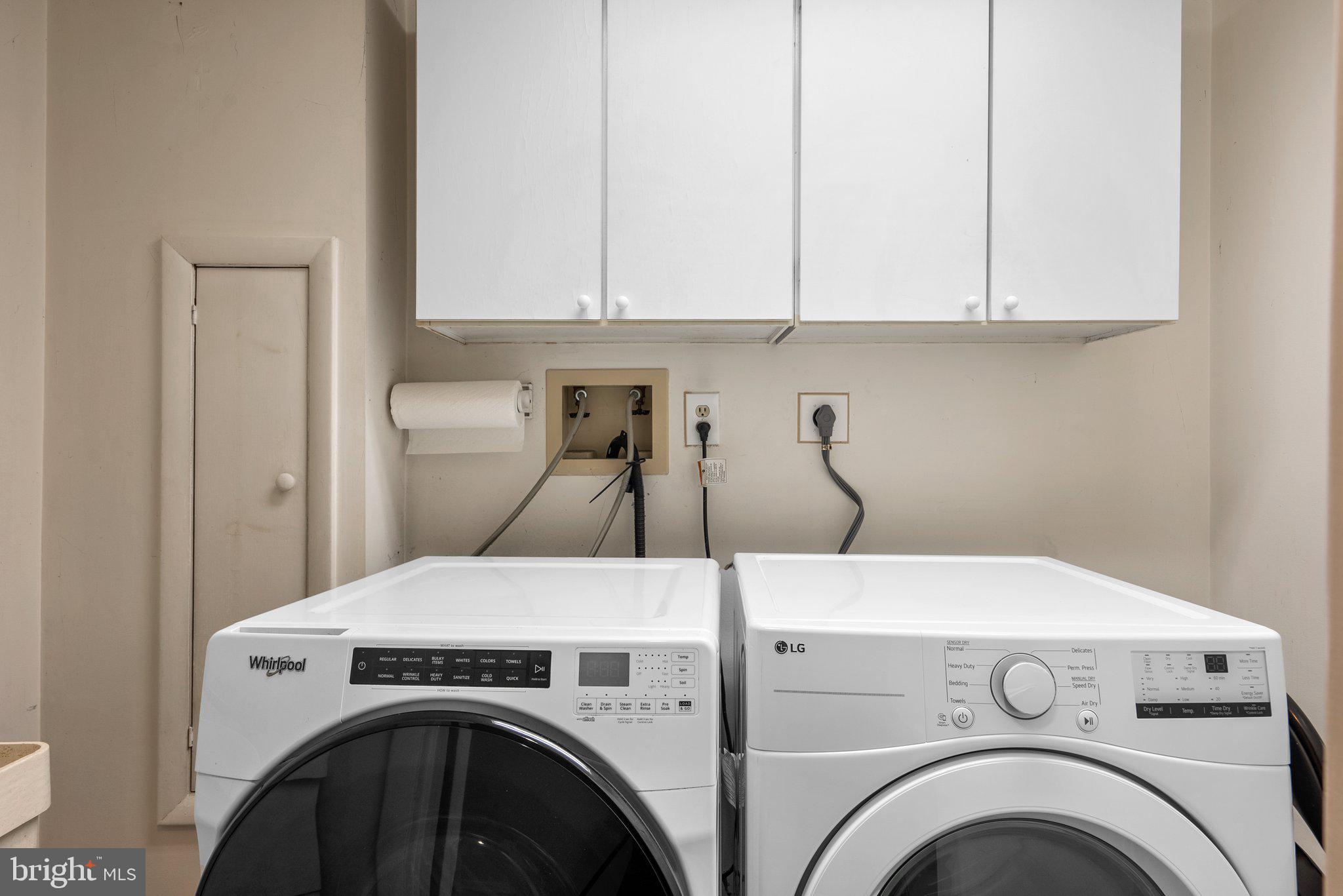 POTOMAC OUTSIDE - Residential