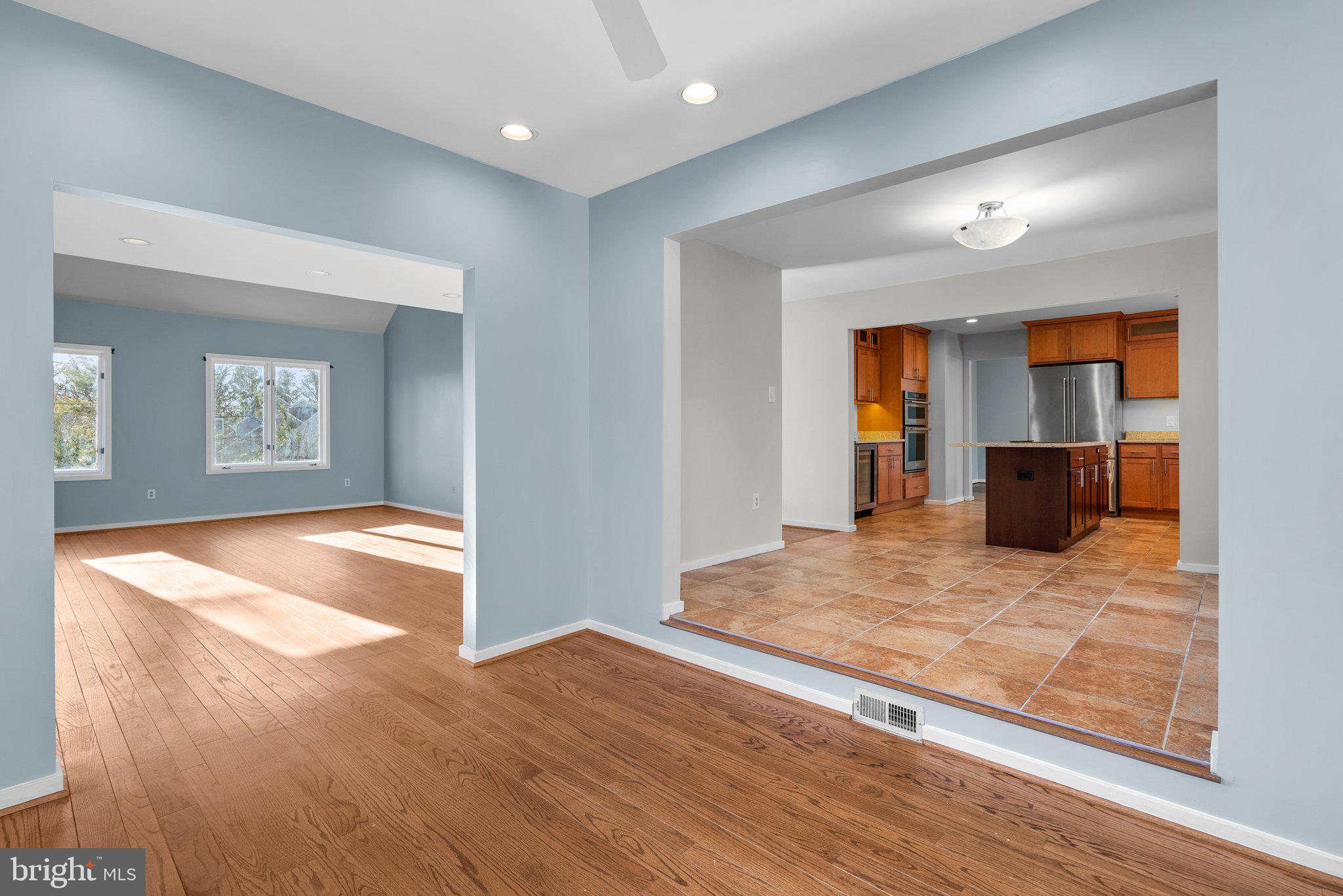 POTOMAC OUTSIDE - Residential