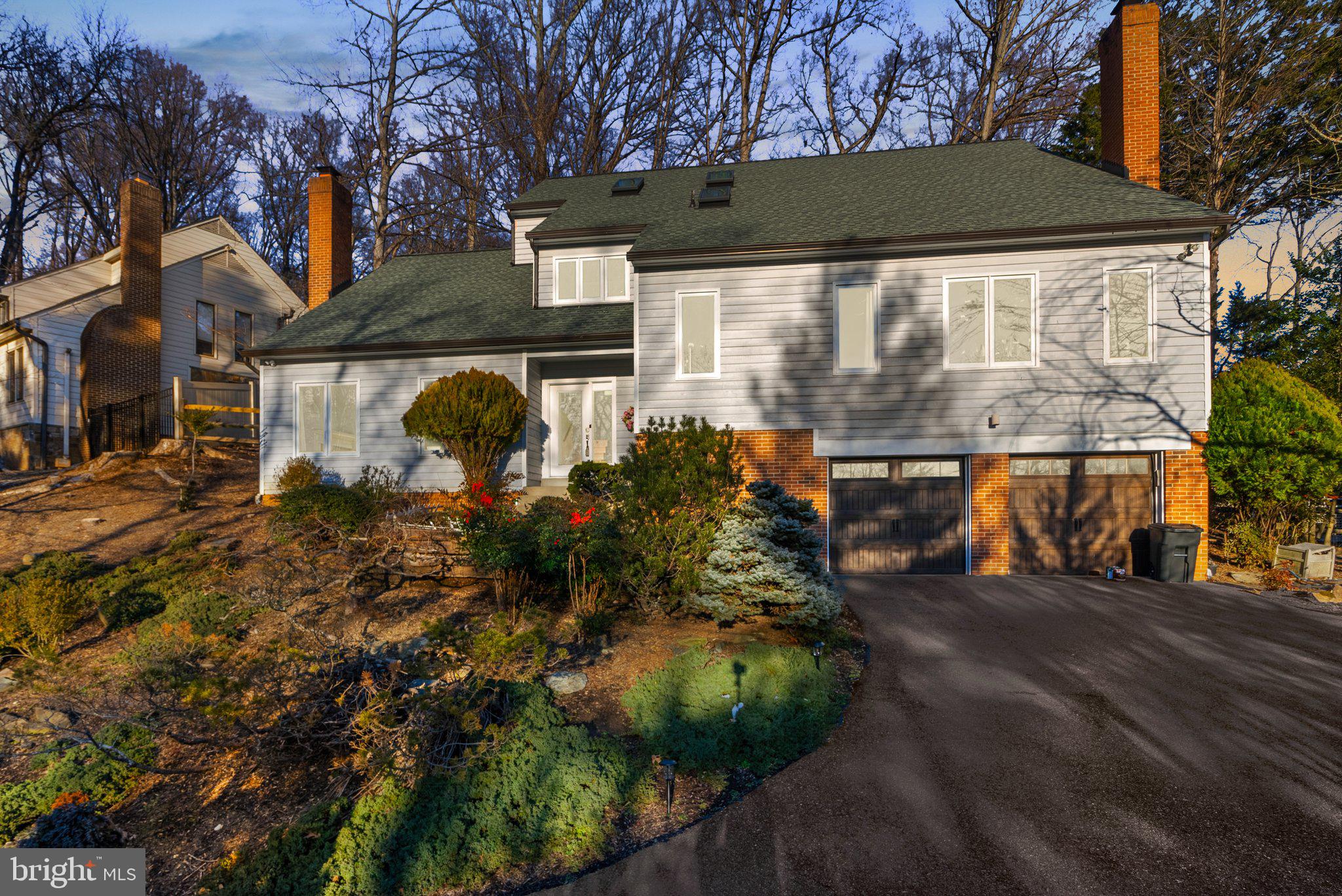 POTOMAC OUTSIDE - Residential