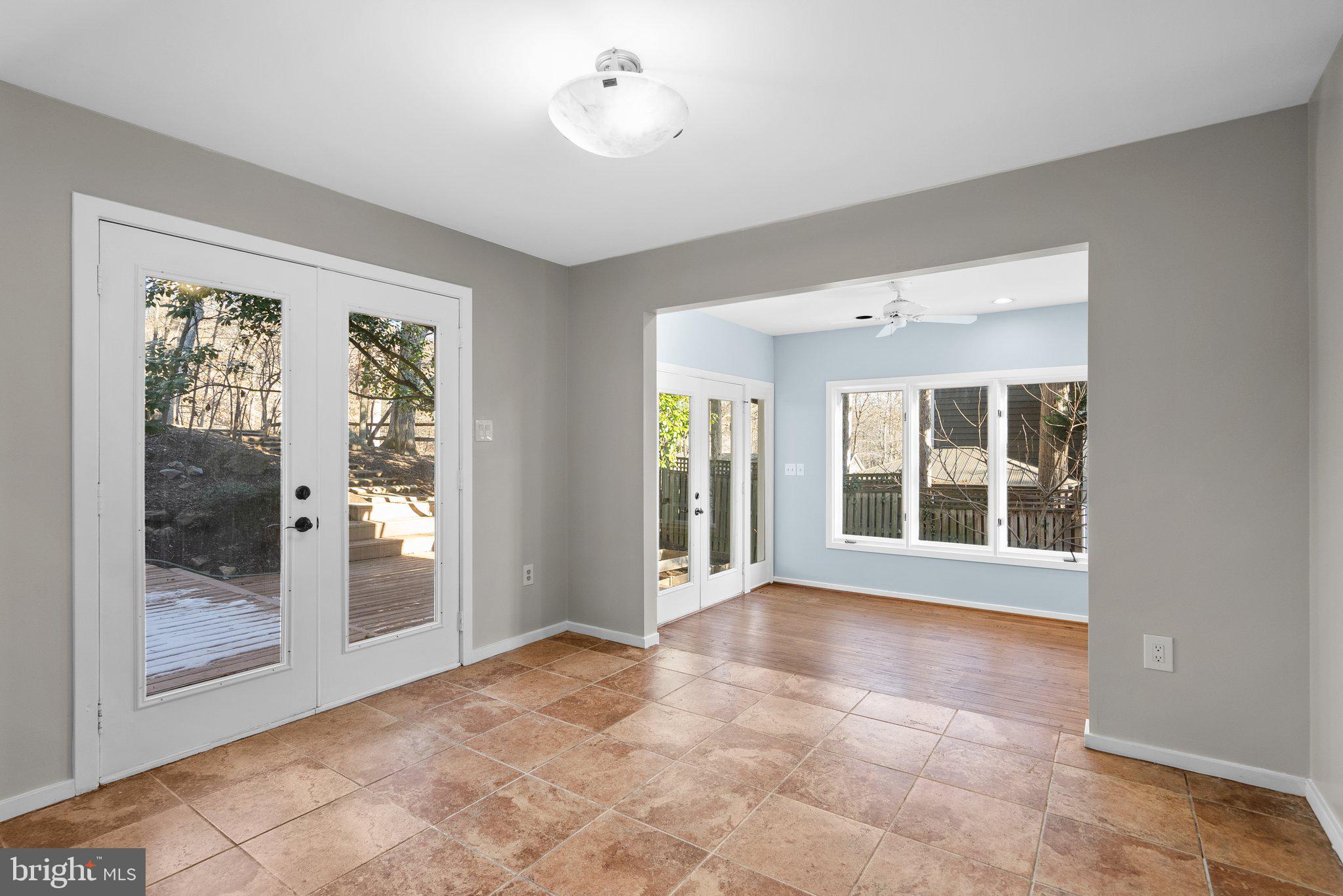 POTOMAC OUTSIDE - Residential