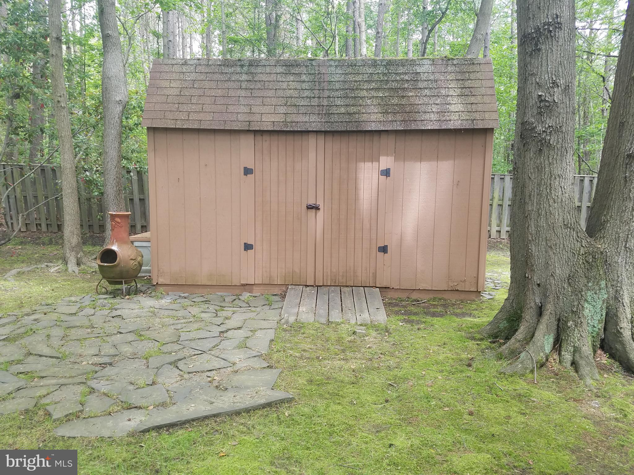 QUEEN ANNE COLONY - Residential