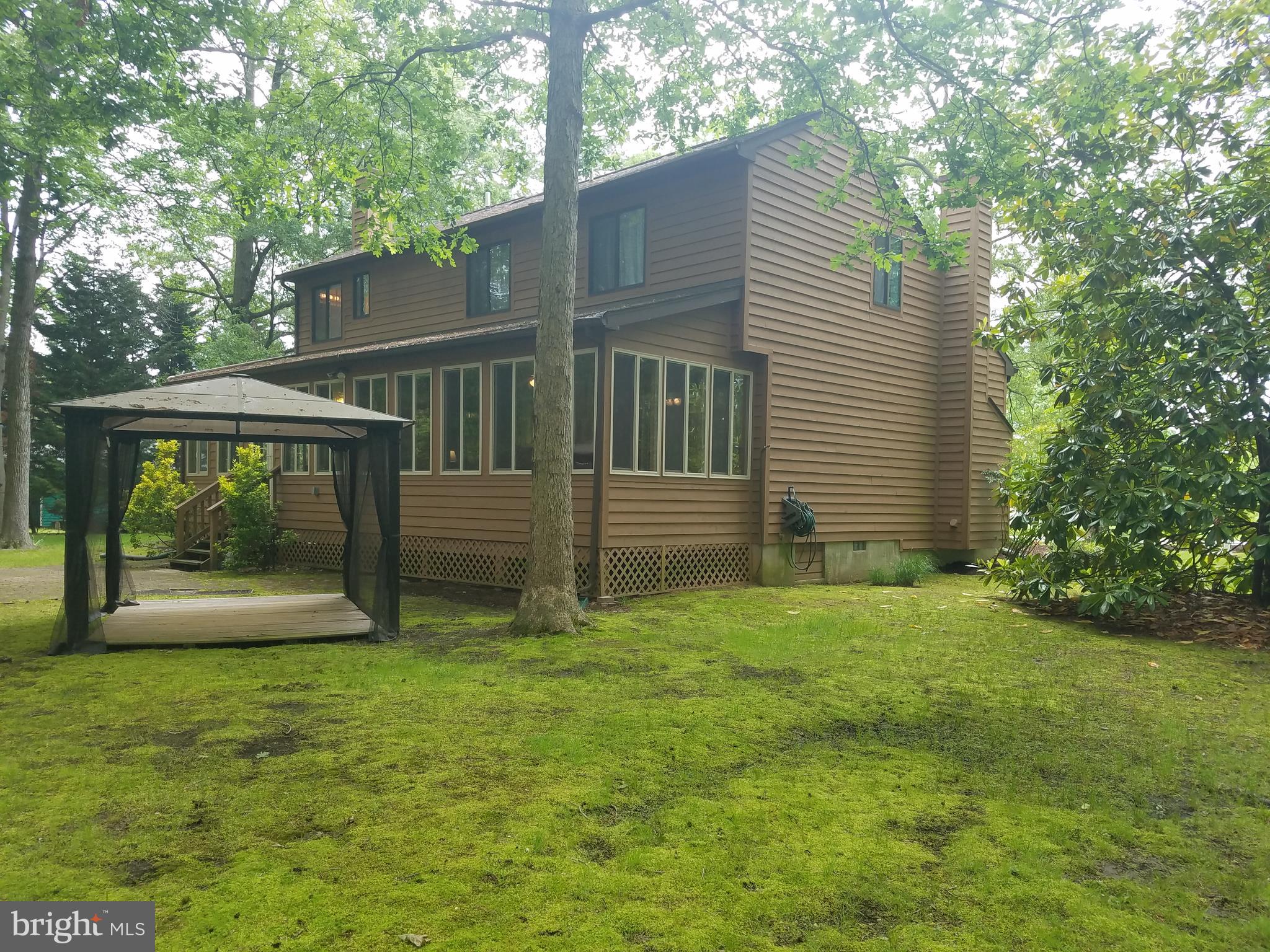 QUEEN ANNE COLONY - Residential