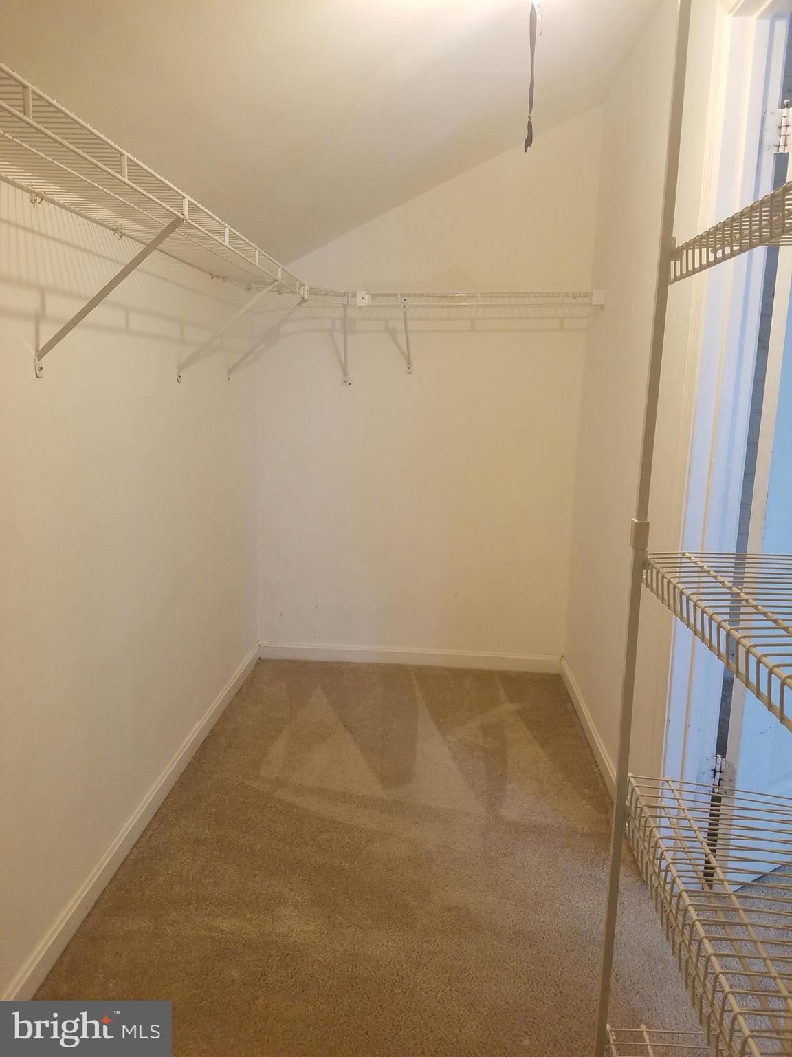 QUEEN ANNE COLONY - Residential