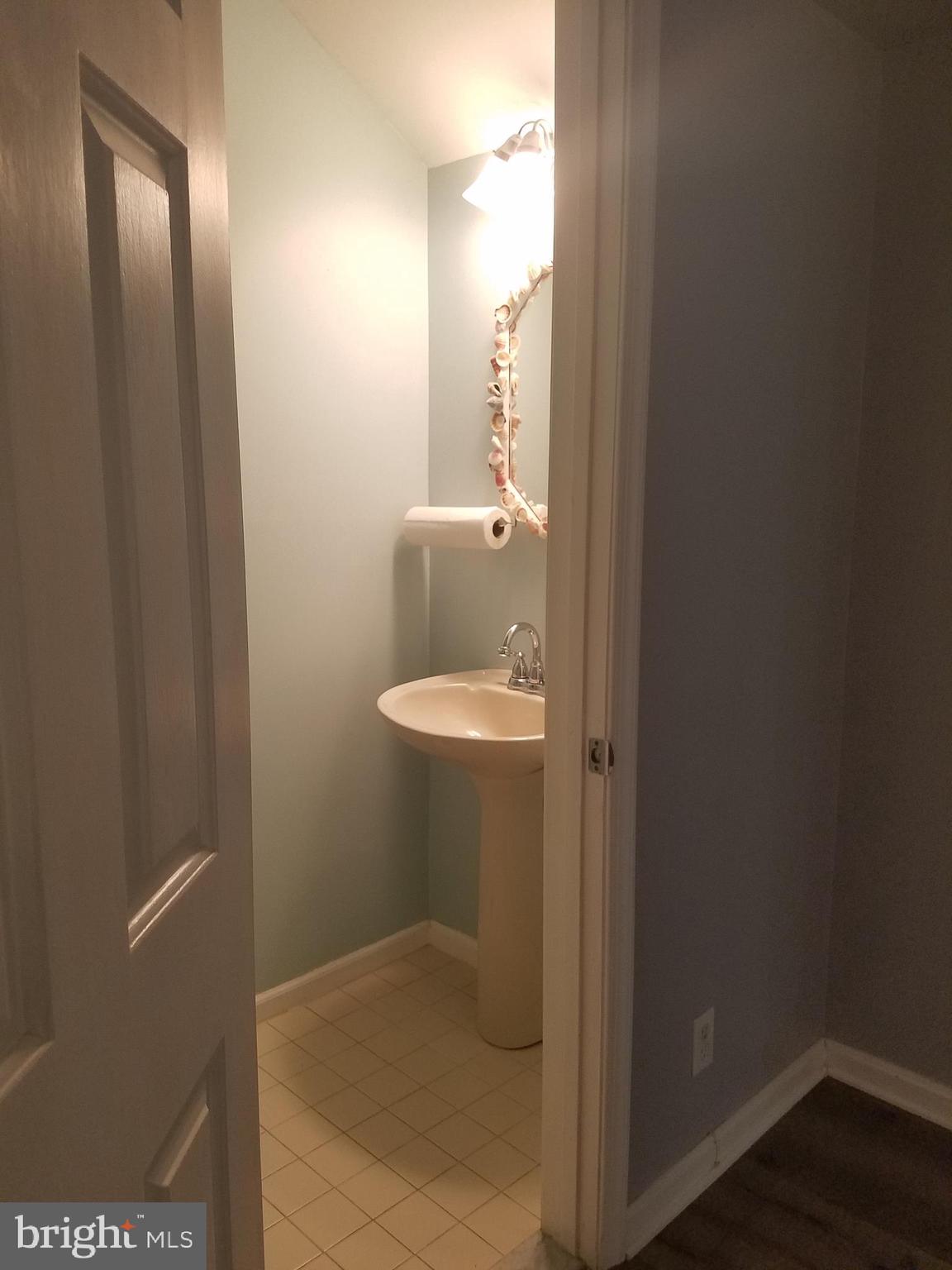 QUEEN ANNE COLONY - Residential