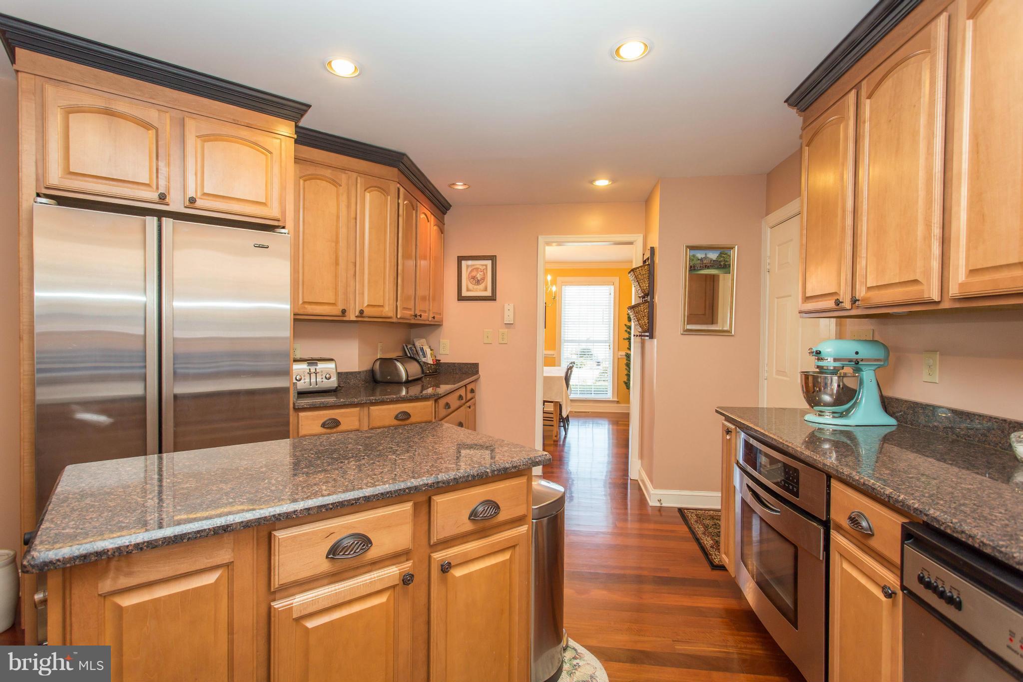 COLECHESTER VILLAGE - Residential