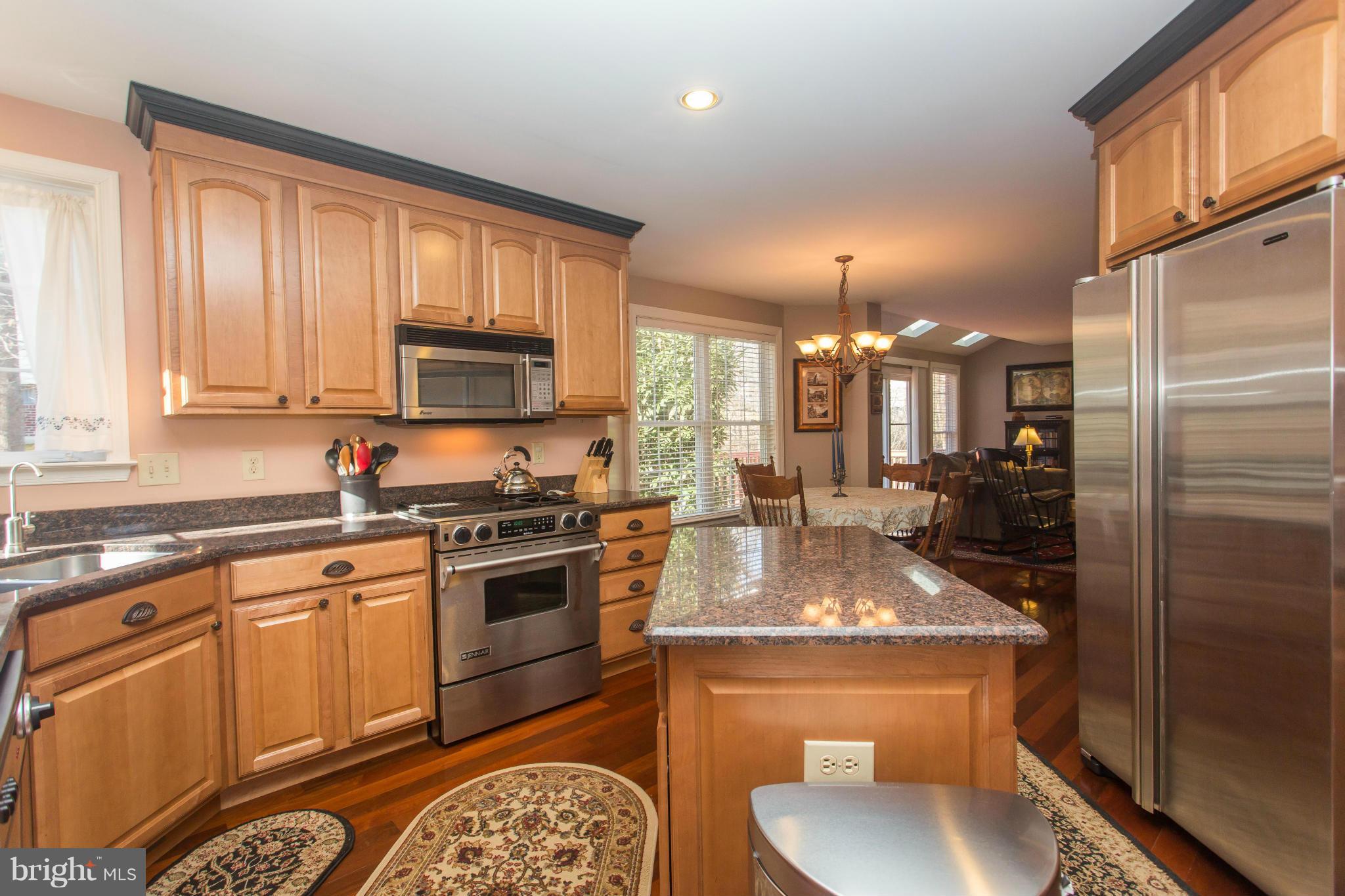 COLECHESTER VILLAGE - Residential