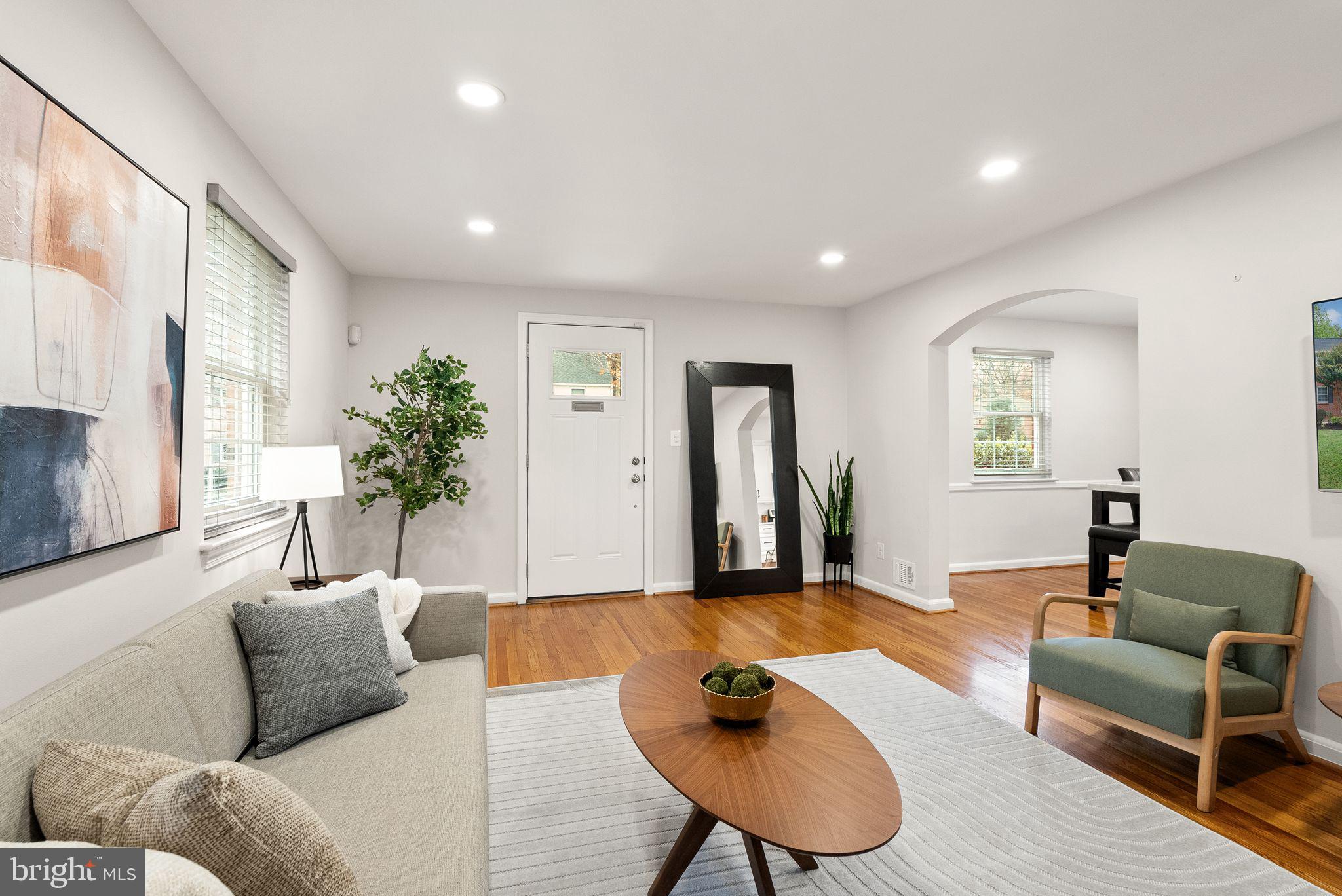 ARLINGTON FOREST - Residential