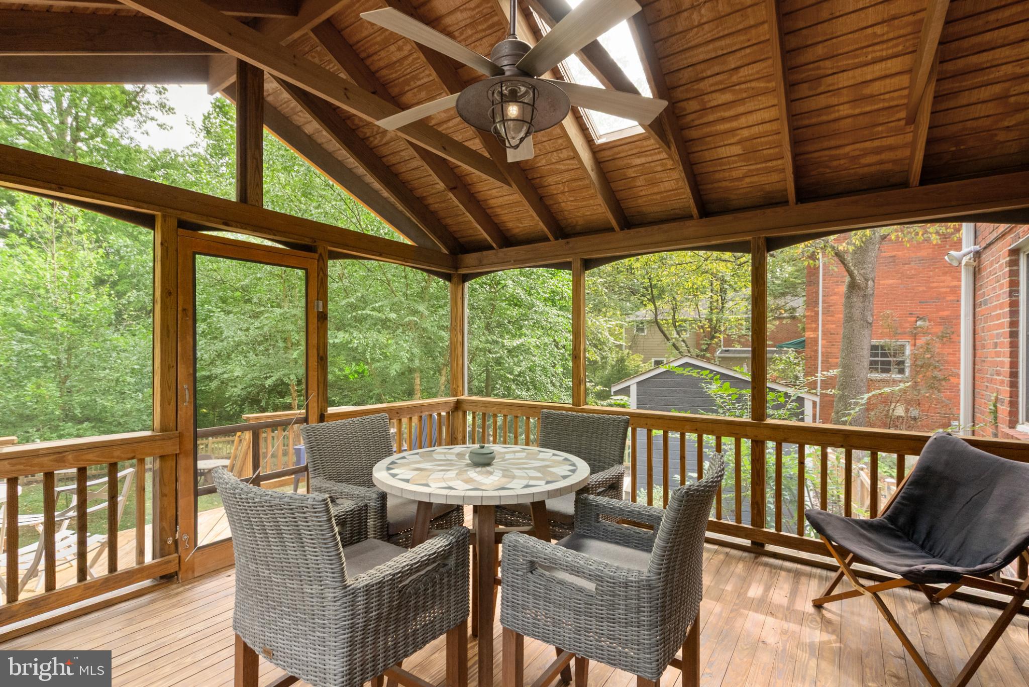 ARLINGTON FOREST - Residential