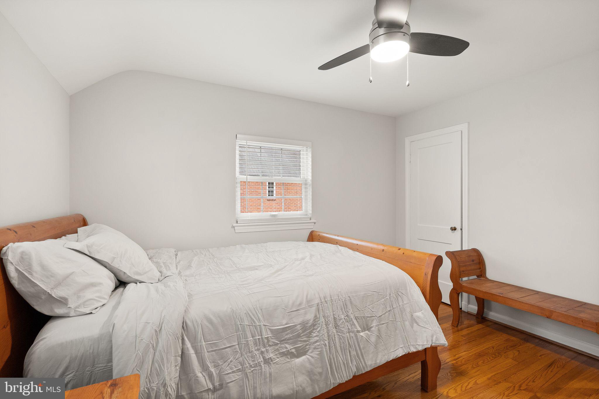 ARLINGTON FOREST - Residential