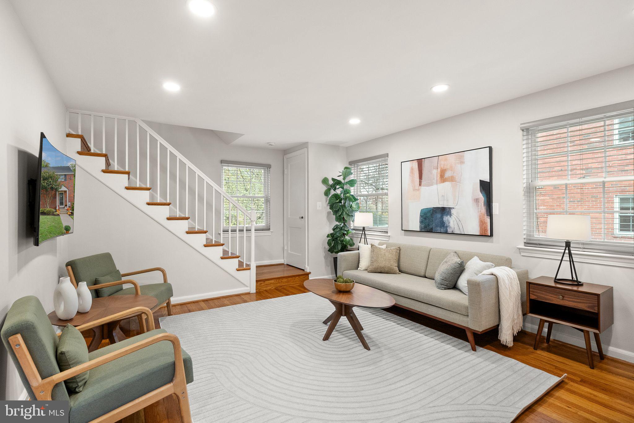 ARLINGTON FOREST - Residential