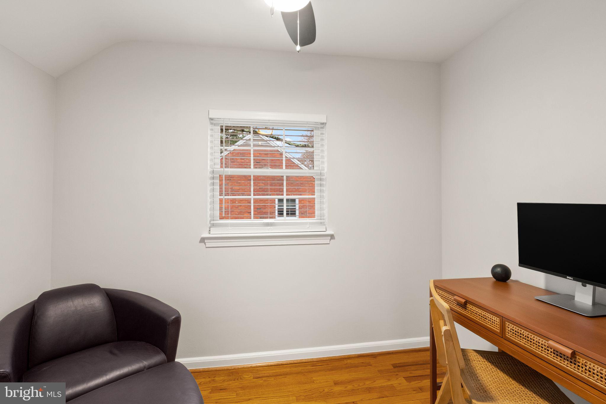 ARLINGTON FOREST - Residential