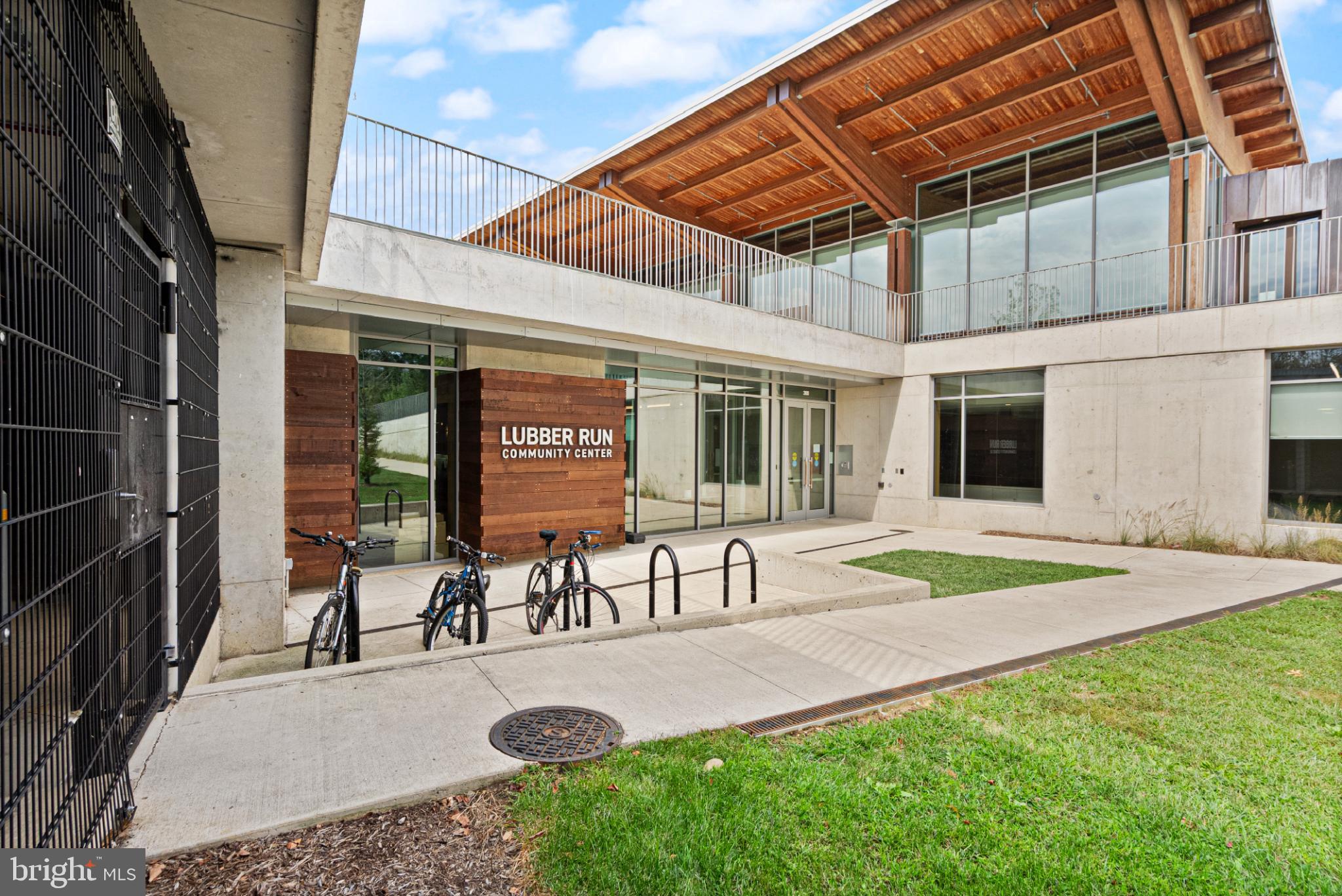 ARLINGTON FOREST - Residential